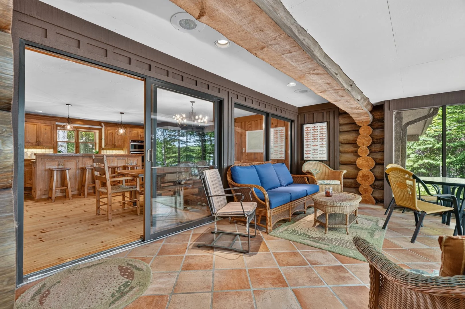 1080SlipperlakeDr-25.jpg