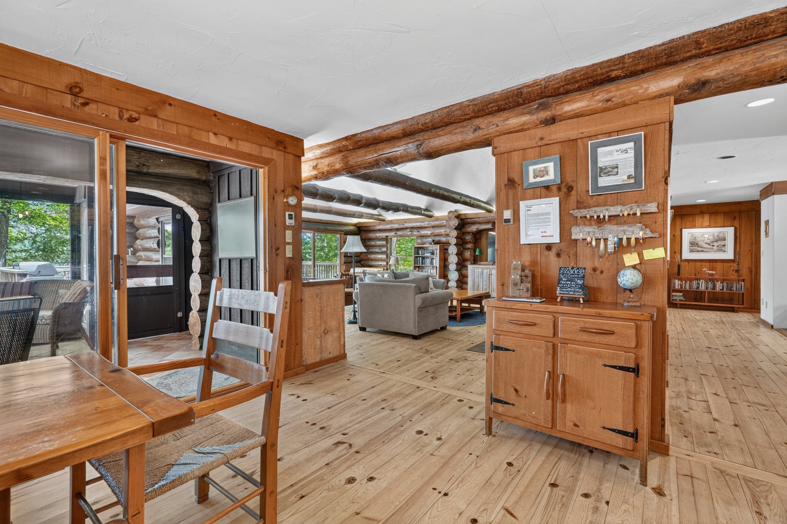 1080SlipperlakeDr-24.jpg