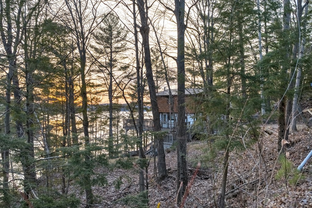 58 - 1033 Bayview Point Rd Dwight.jpg