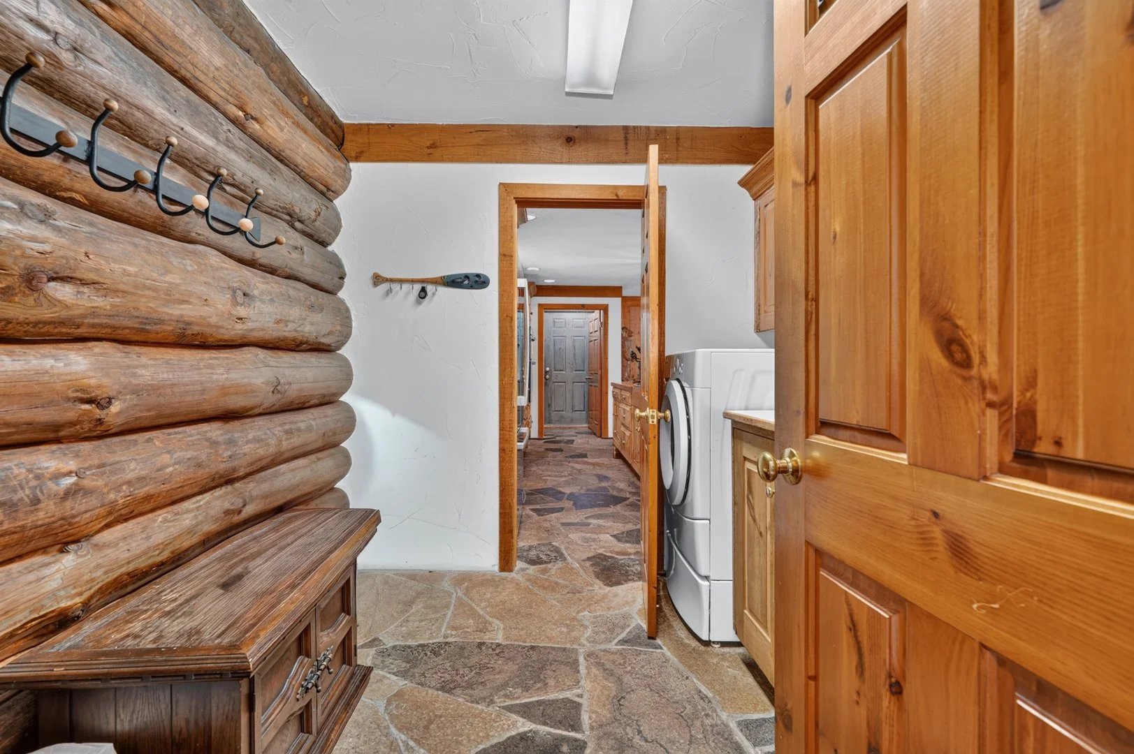 1080SlipperlakeDr-39.jpg