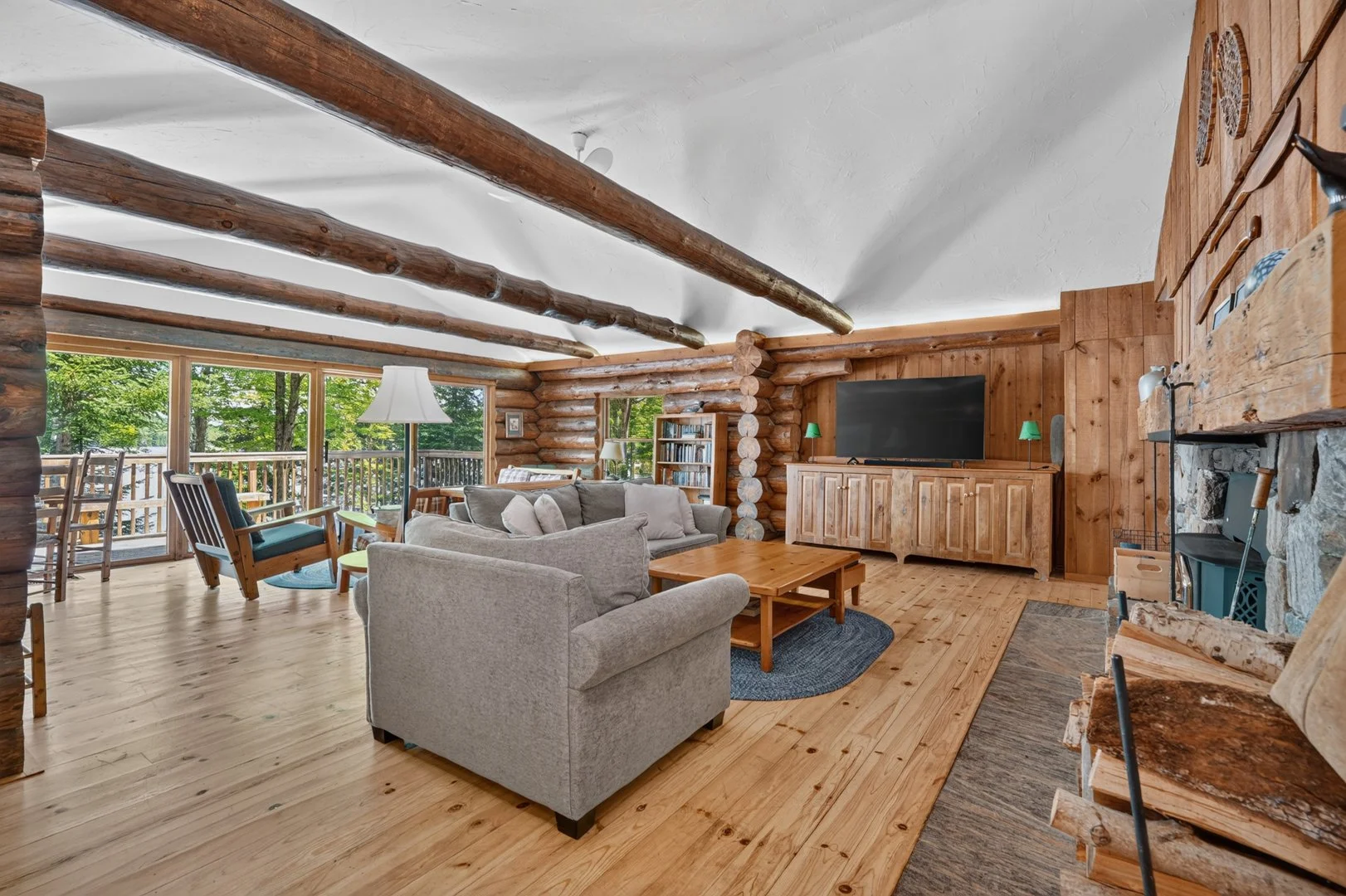 1080SlipperlakeDr-15.jpg