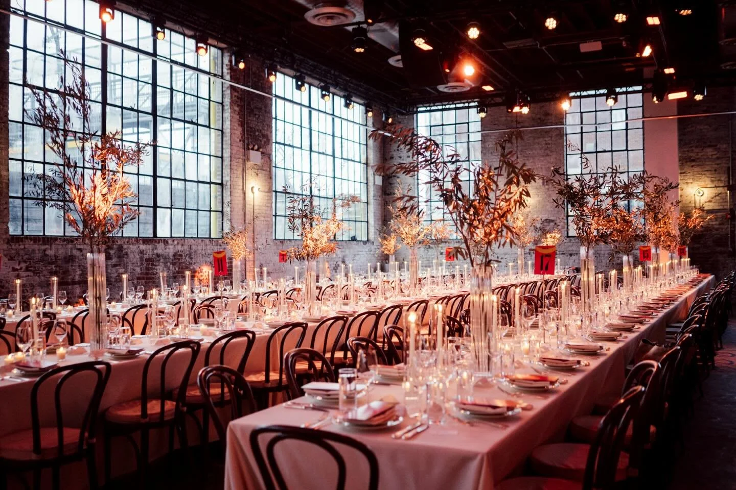 Eid Banquet, Brooklyn, March 2026

@pillarsfund @zararahim 

Photos @poupayphoto 
Venue/Grazing @99scott_ 
Flowers @sachirosedesign 
Graphic Design @arshraziuddin 
Calligraphy @scribenewyork 
Trees @interiorfoliagedesign
