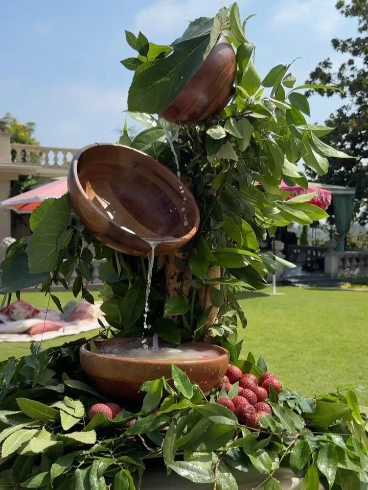 &lsquo;&Ocirc;rebella Eternal Roots Summer Picnic, Beverly Hills, August 2025

@orebella @bellahadid at @robinsongardens 

Food Styling @sophiedalah 
Catering @sophies__table 
Set Design @danieljhorowitz 
Engraving @bettylingcalligraphy 
AV @launch_a