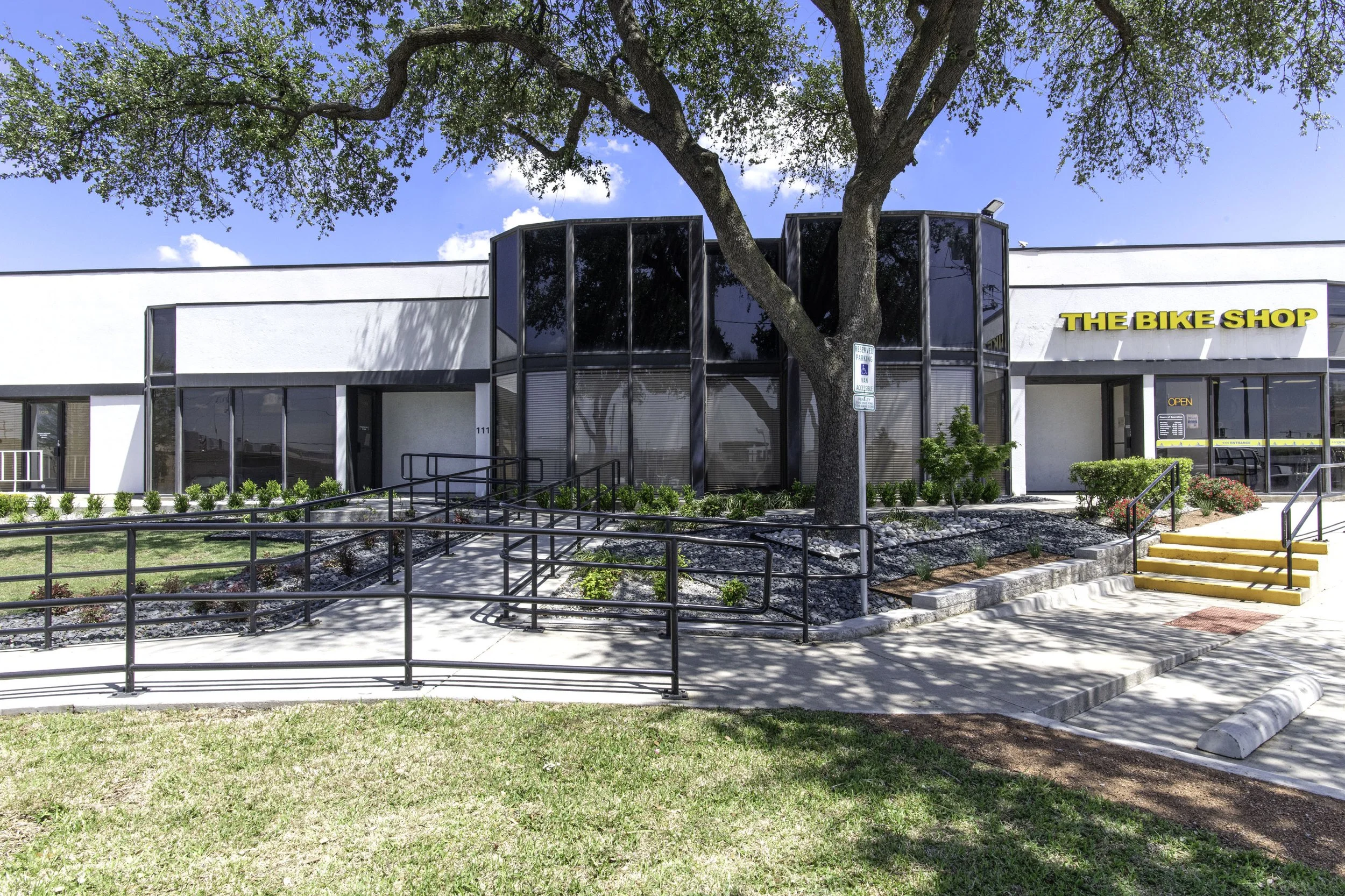 Suite 106 + 111 & New Landscaping.jpg