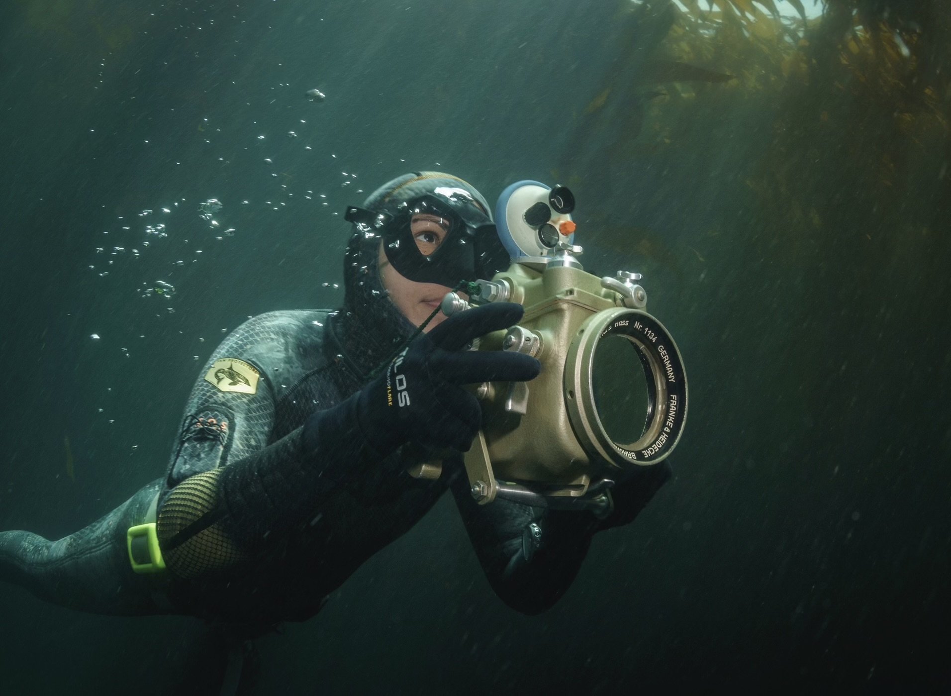 Metering with the Rolleimarin in the kelp forests of Monterey, CA.
