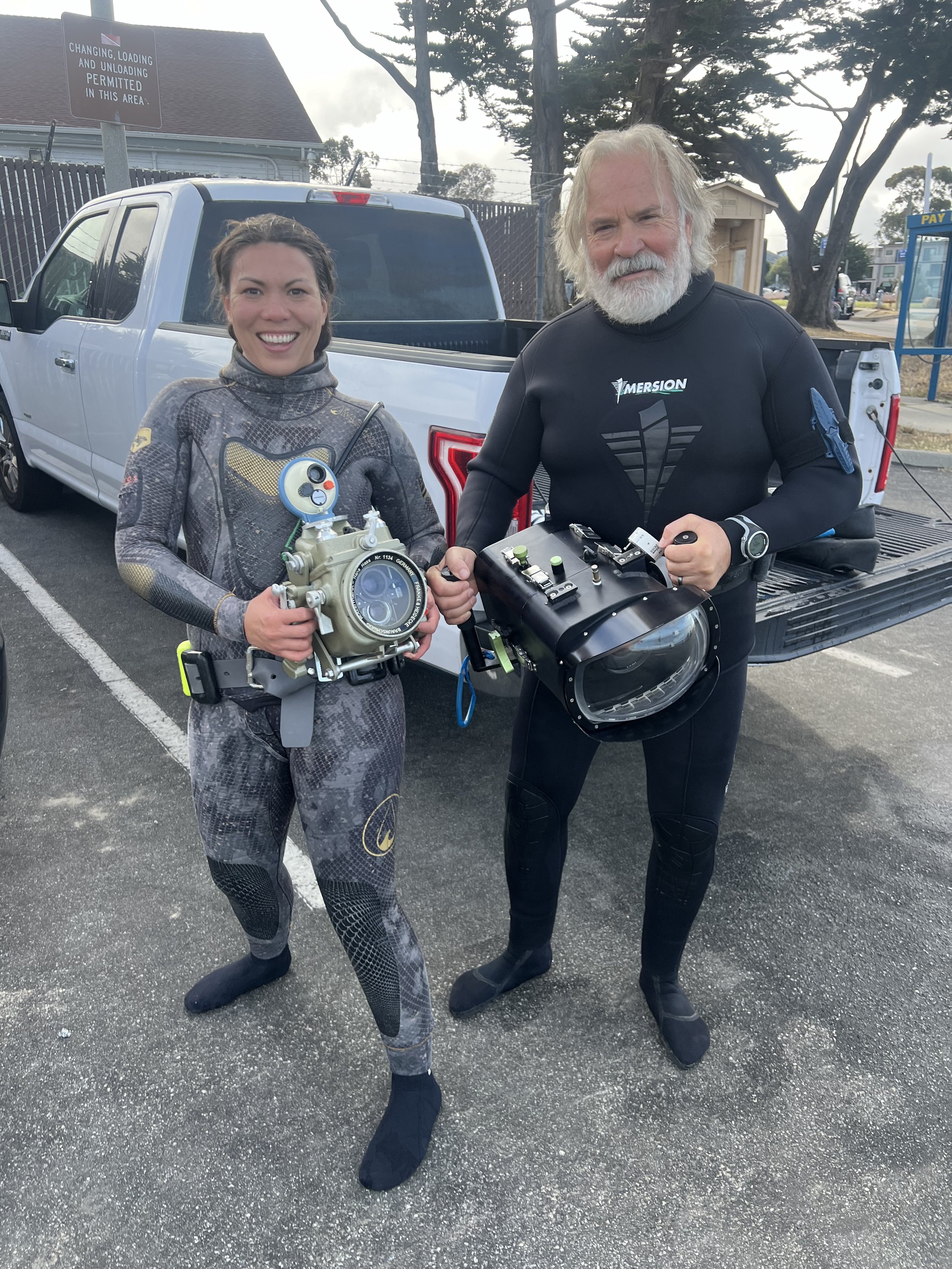 Effie Benjamin and Chuck Davis, with their medium format underwater housings. 