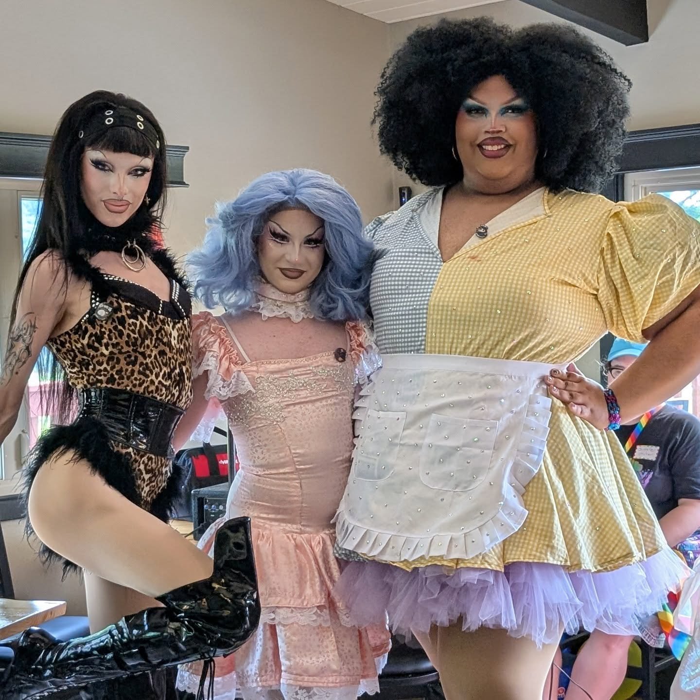 ✨
Green County PRIDE was
S T U N N I N G
🎤@yvetteinfinitisidora
👑@roxytoxinqueen
👑@ayesha_voodoo
✨

#pride #pride2025 #stamped #instadrag #rpdr #dragqueen #instagay #queen #dragqueens #dragqueensofinstagram #dragartist #allstars #dragqueendivas #i