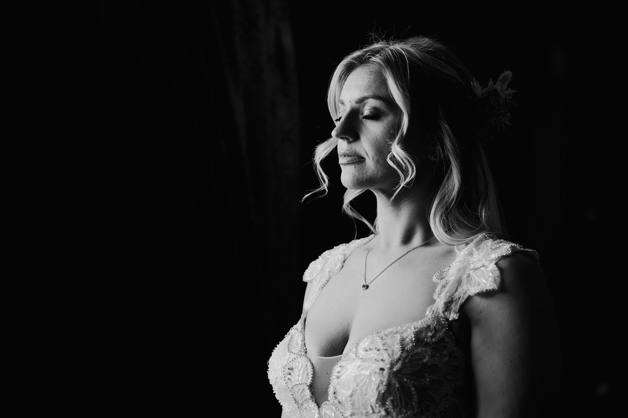 Timeless in Black and White: Embracing the Classic Look for Modern Weddings