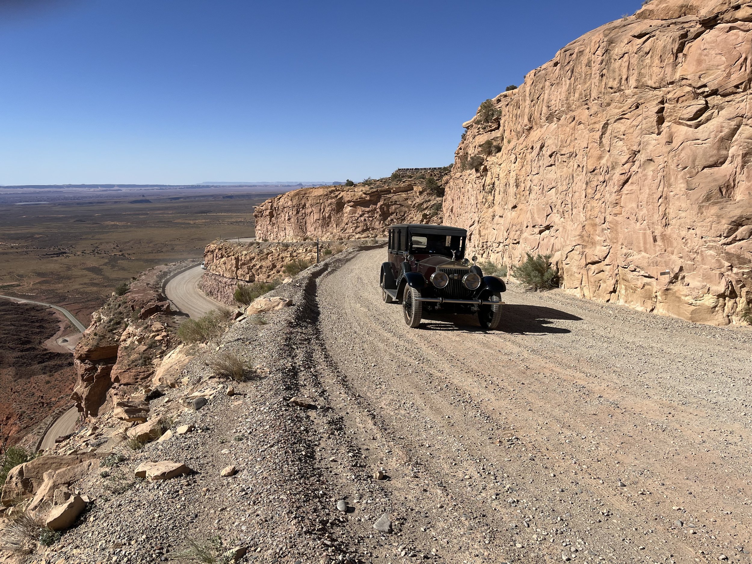 Moki Dugway Road Silver Ghost SGA Tour.JPG