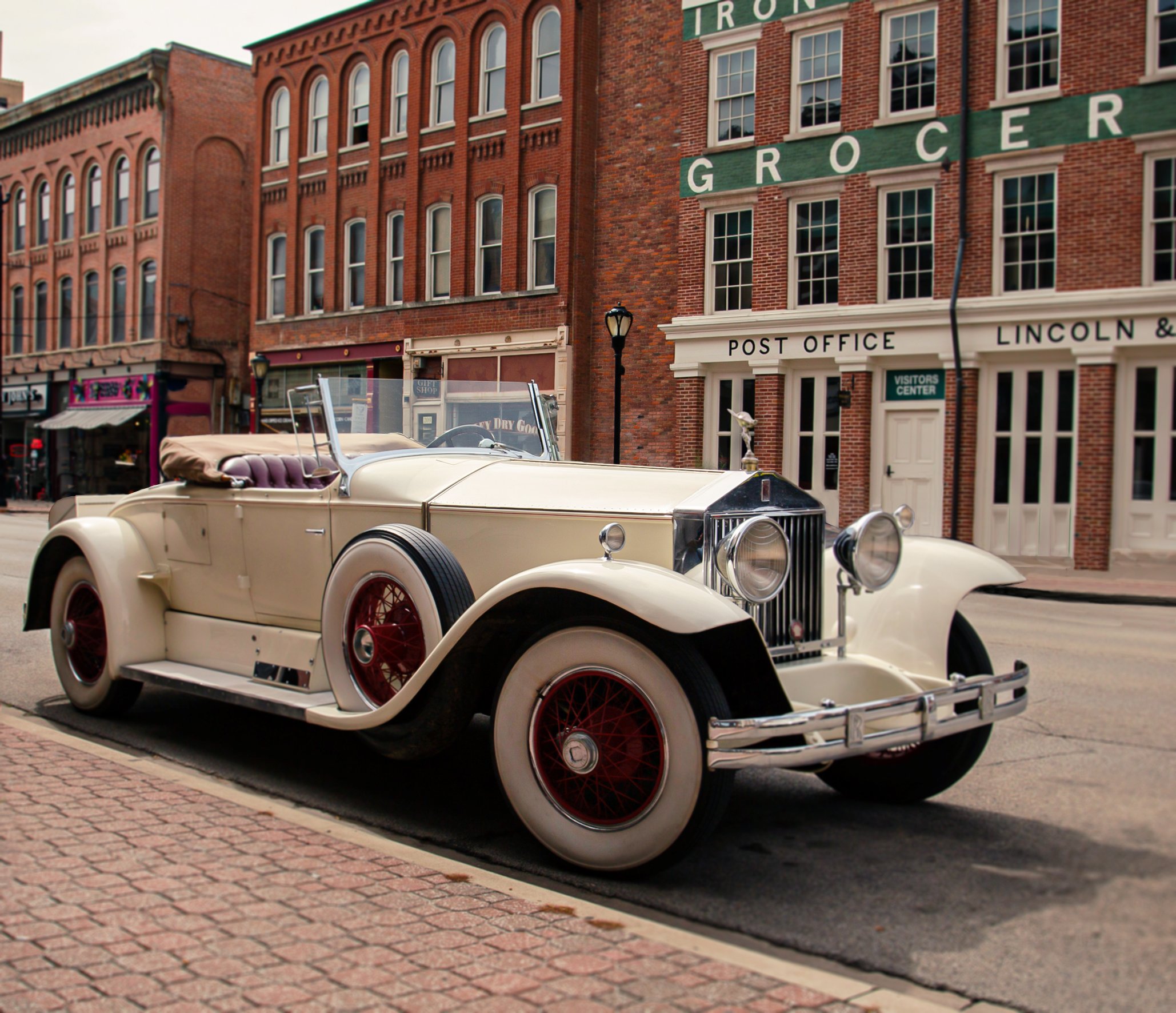 S169MK - 1925 Brewster Piccadilly Roadster.jpg