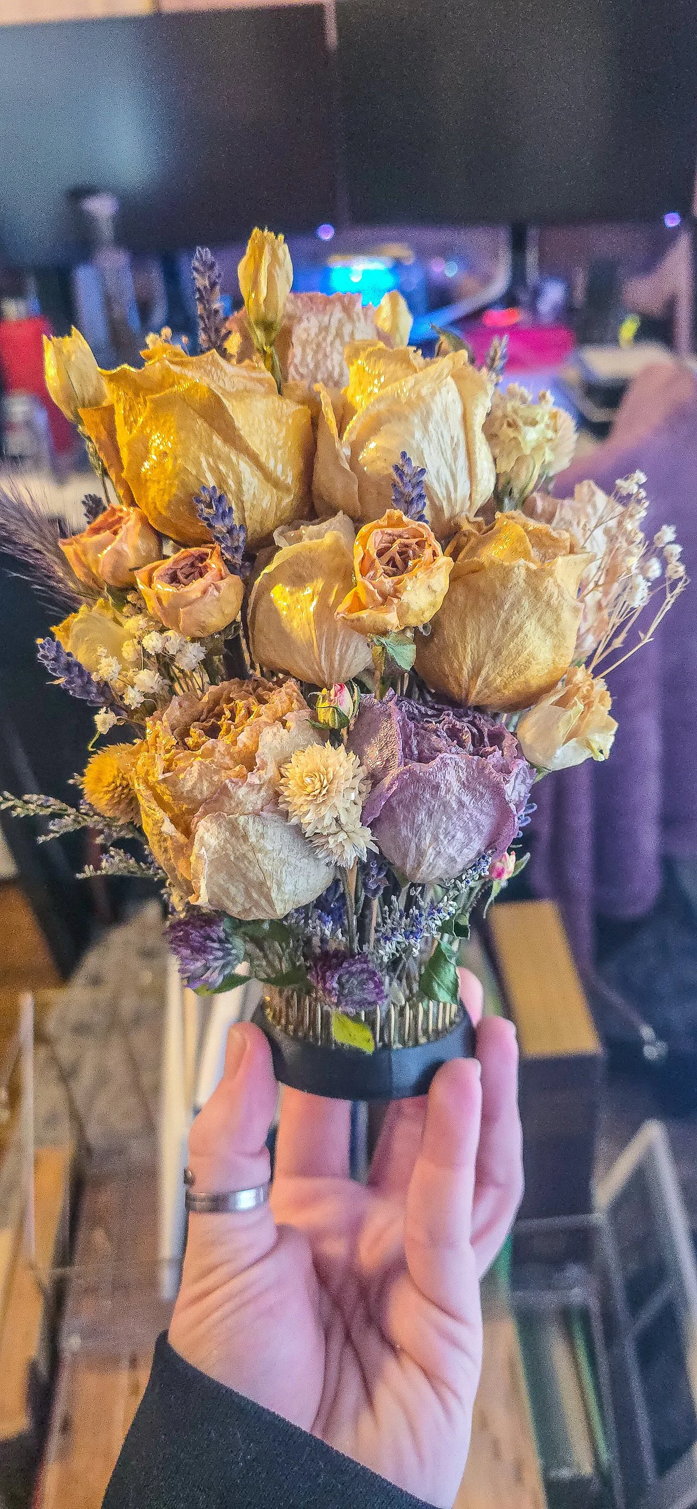 The finished arrangement, ready to be placed into the base.