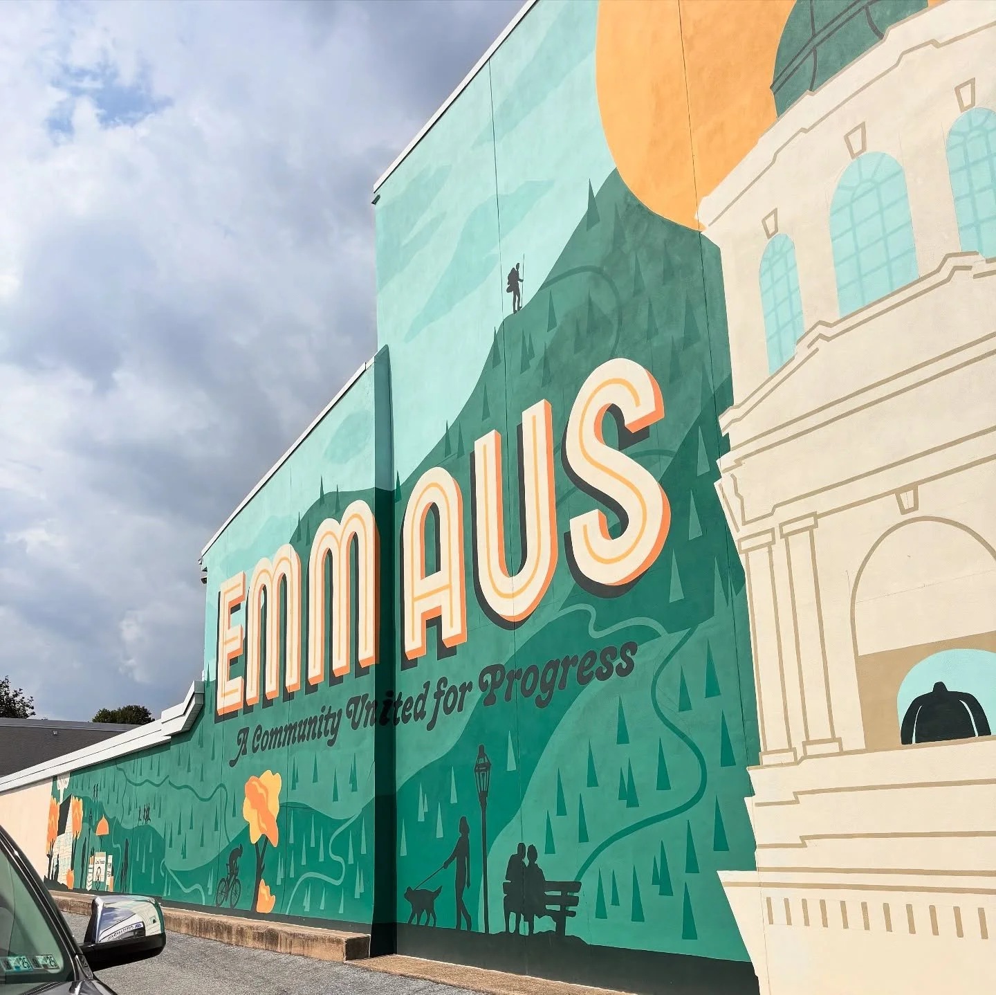 had a wonderful afternoon in Emmaus, PA leading a class called &ldquo;The Essence of Mindfulness&rdquo;

1. You are here 📍 
2. Blue skies over Town Square (which was a triangle, incidentally)
3. Of course I found a used book store
4. Support Apport 
