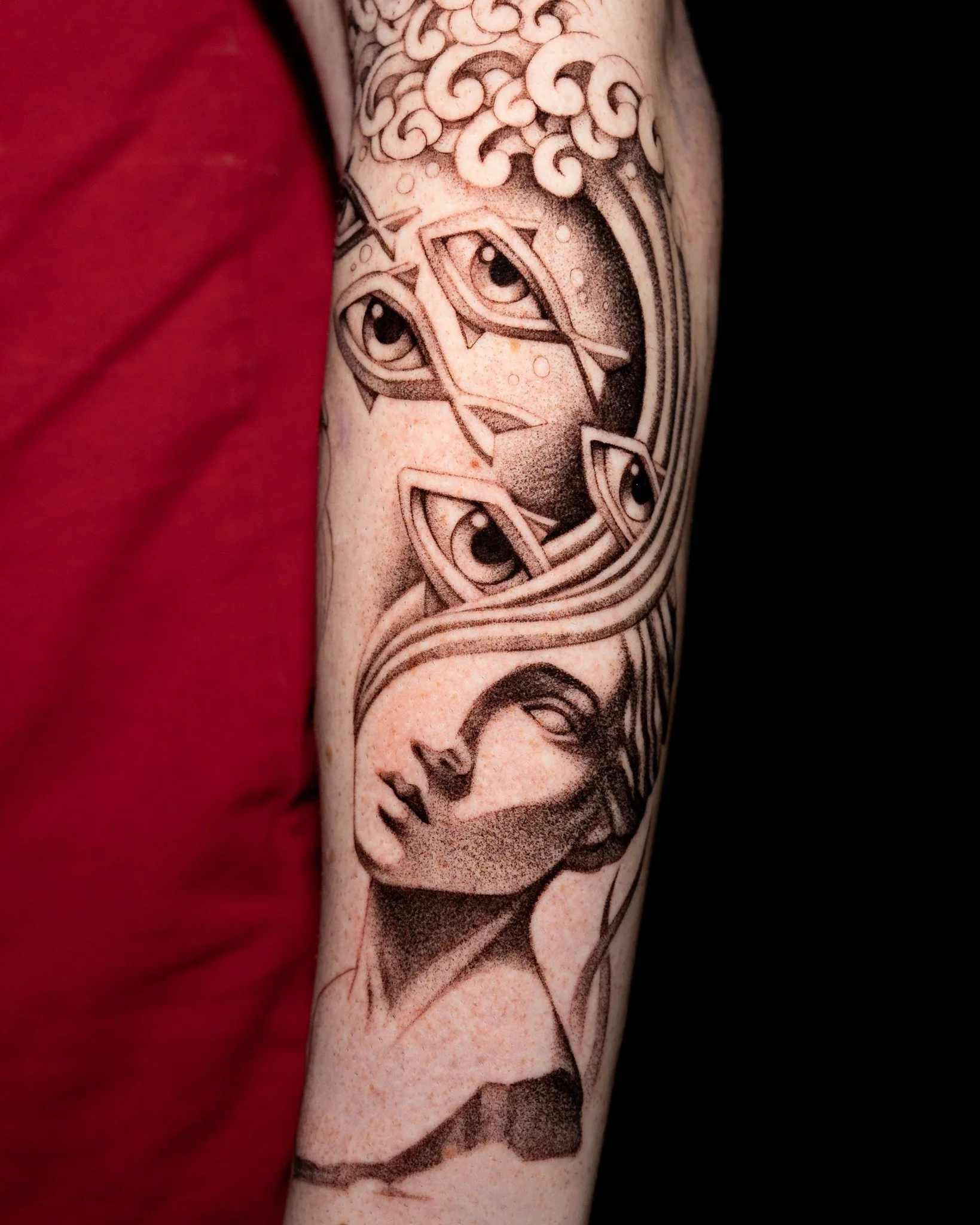 First steps on a full sleeve for Yorik. The theme of his whole arm will be surrealistic, underwater life. 
My books are open; info@jimburgman.com to book an appointment.
#tattooartist #surrealtattoo #surrealismtattoo #3rlonly #tattoostudio #illustrat