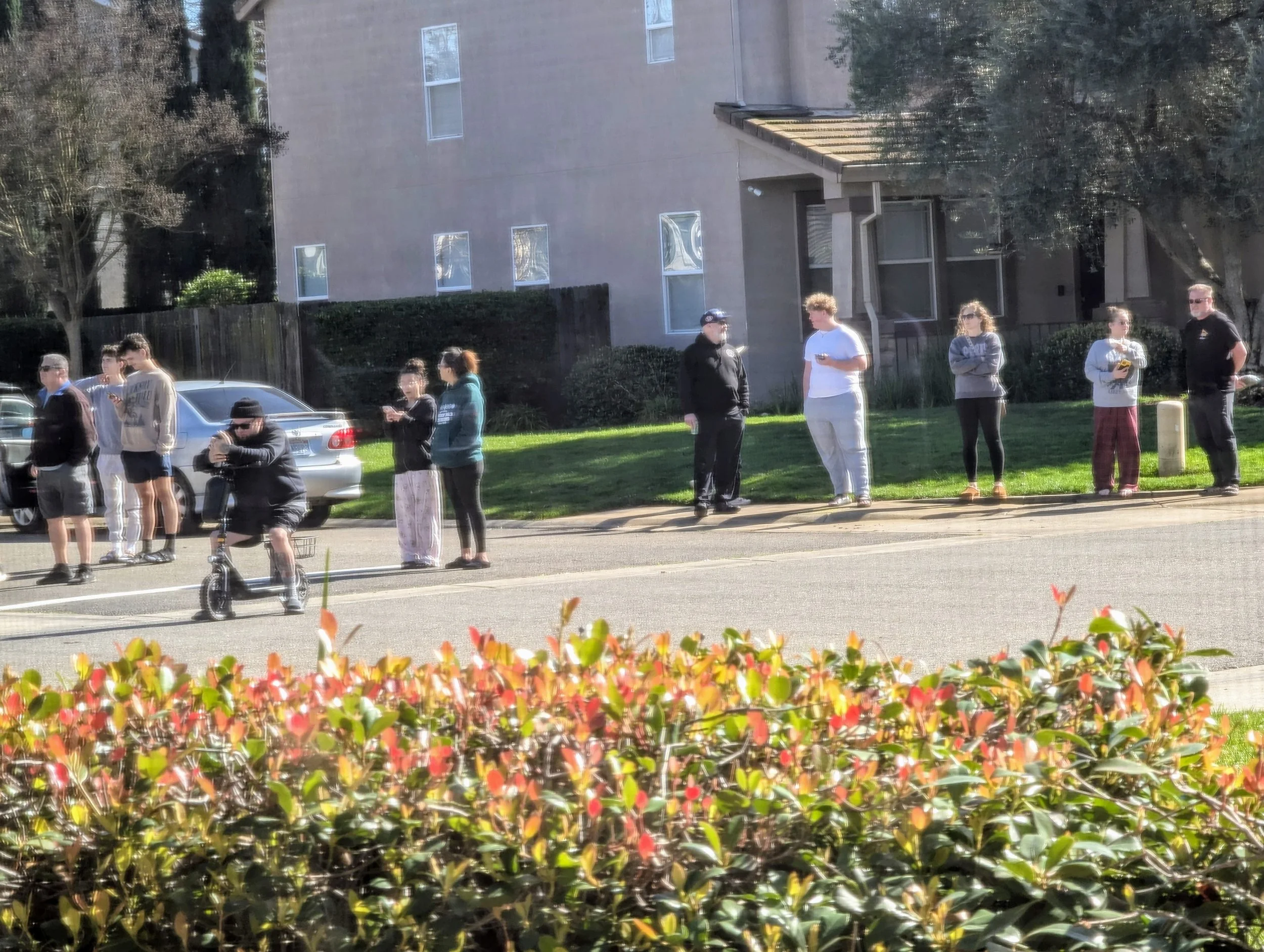 Police standoff in Quiet Mather Neighborhood Ends Peacefully