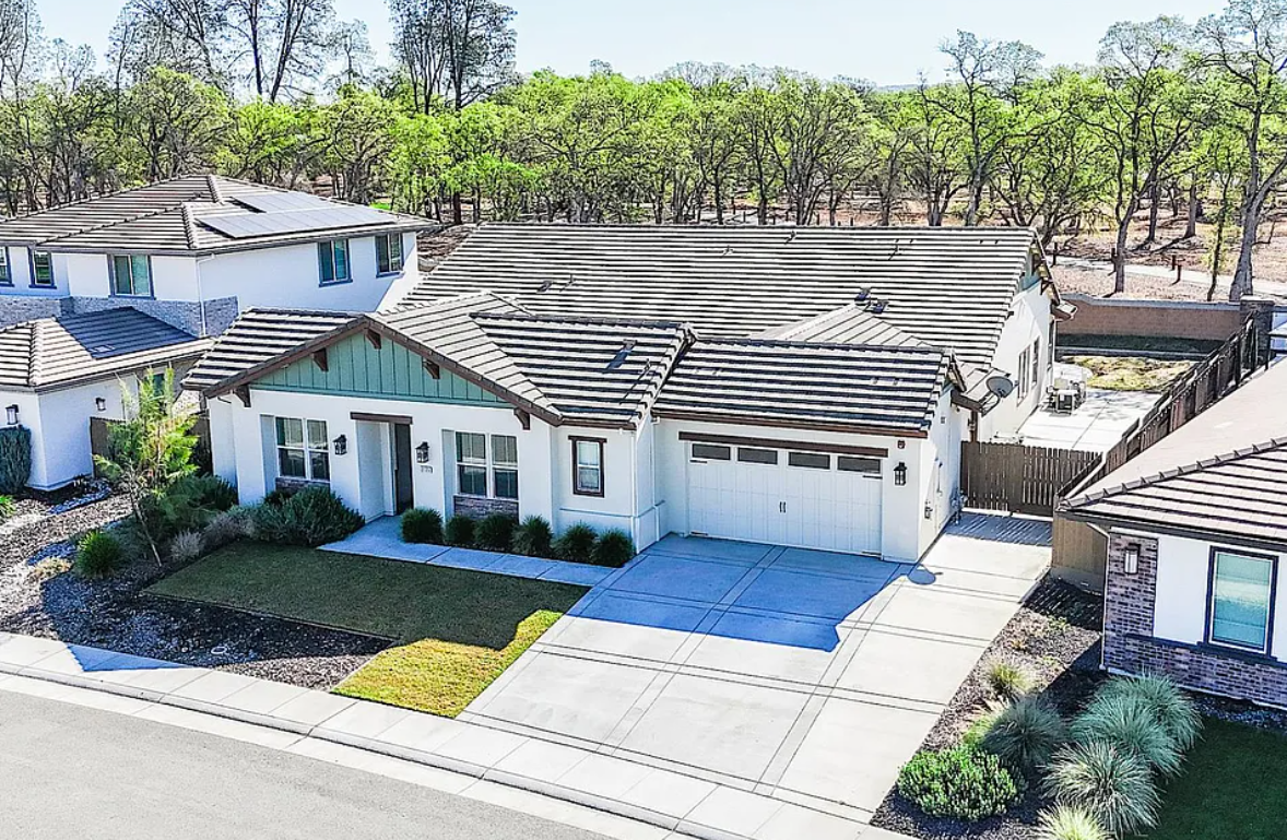 2135 Pinehurst Dr, Lincoln, CA 95648.png