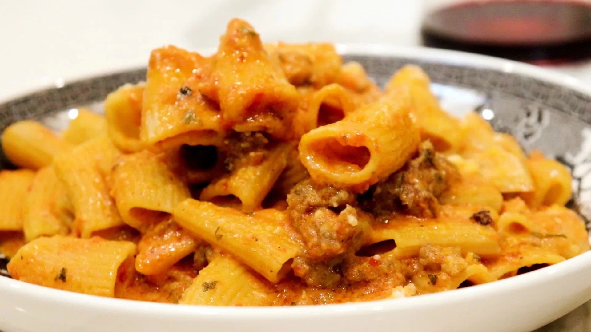 Creamy Arrabiata Rigatoni