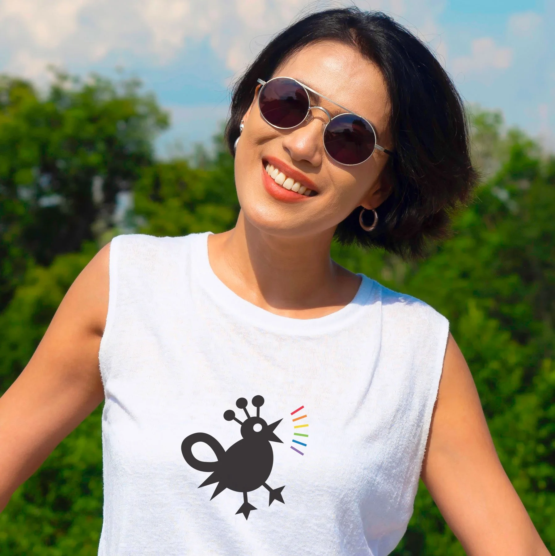 GAY-CHICK-TEE.jpg
