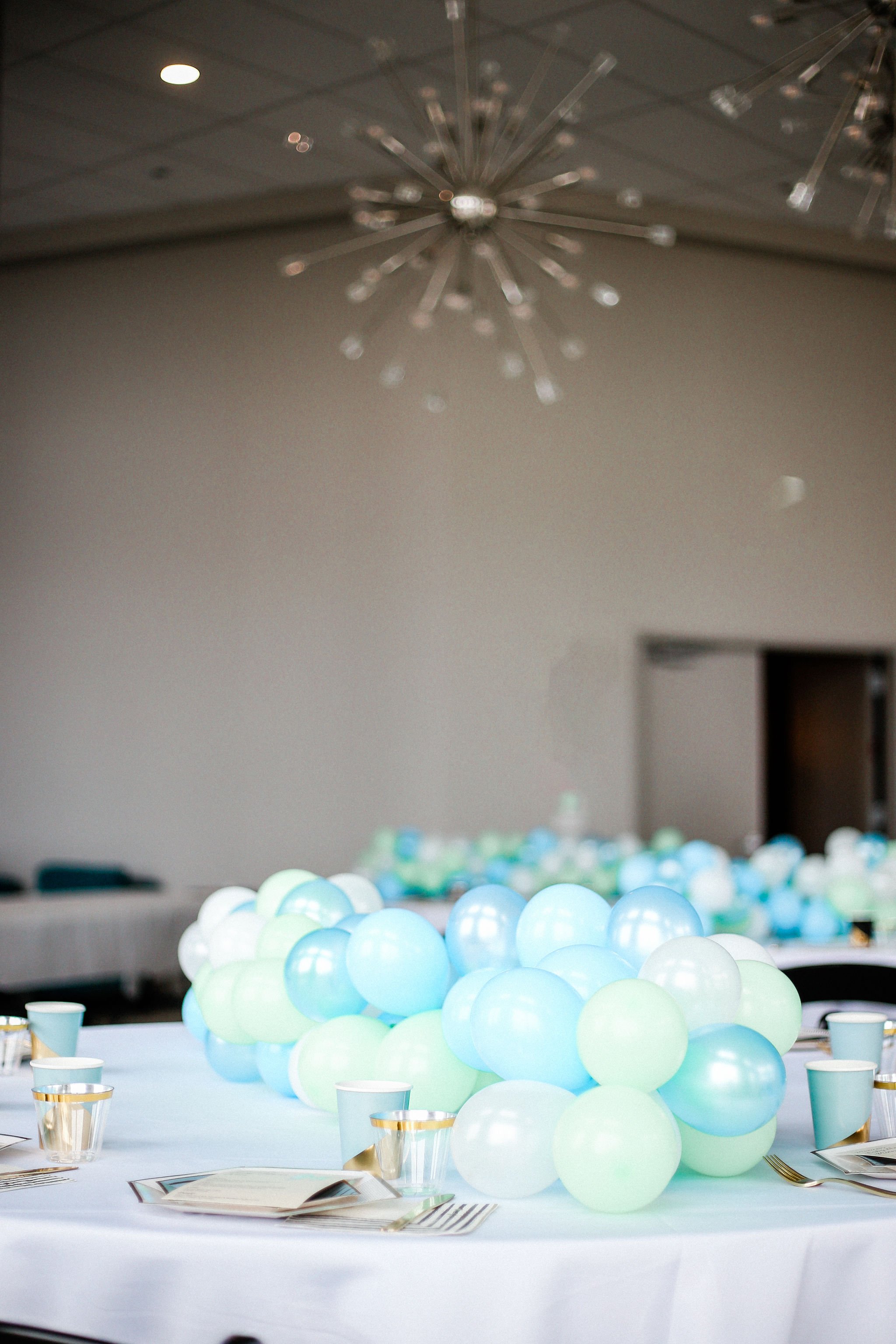 Balloon runner for Baby Shower