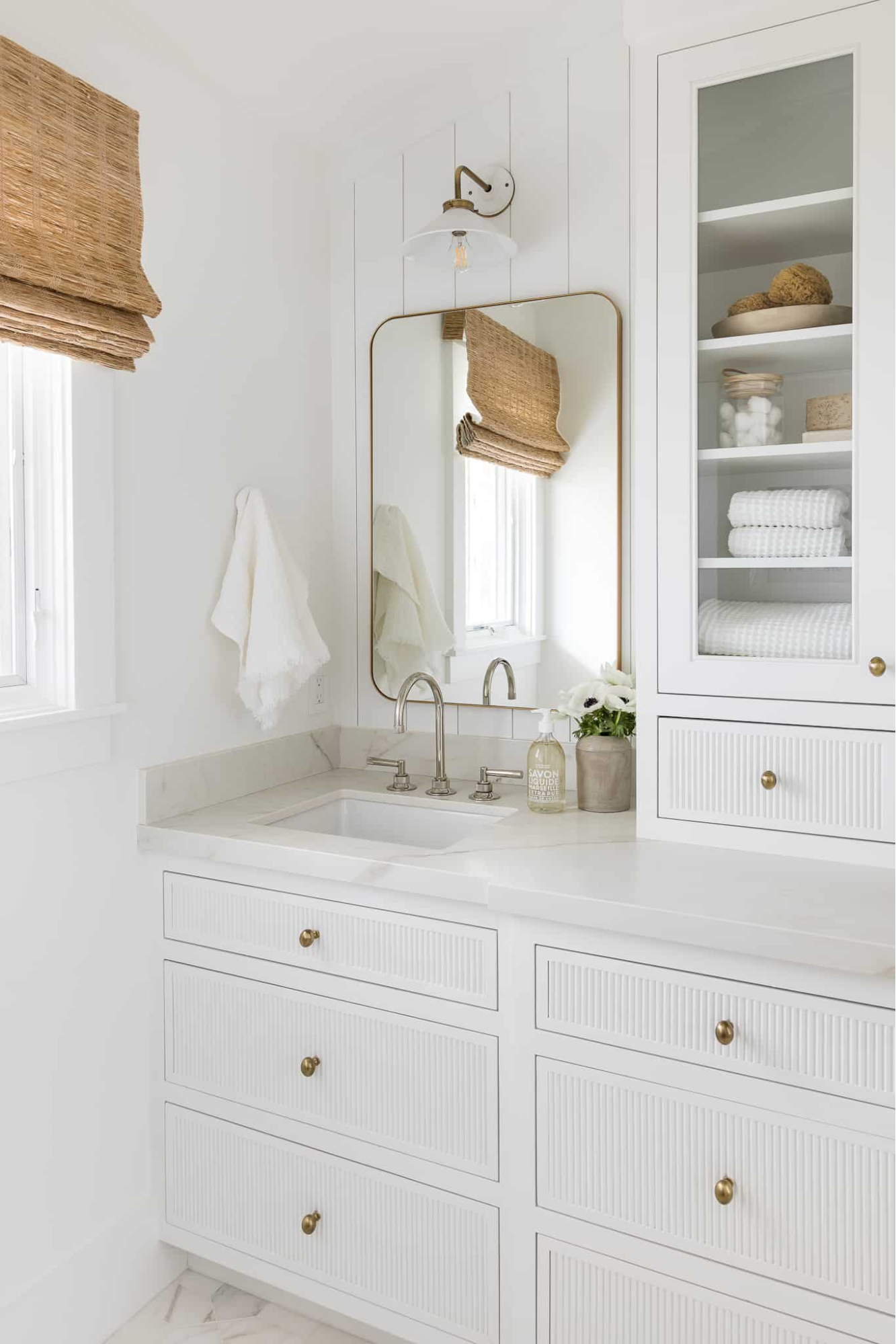 18 Modern Coastal Bathroom Ideas