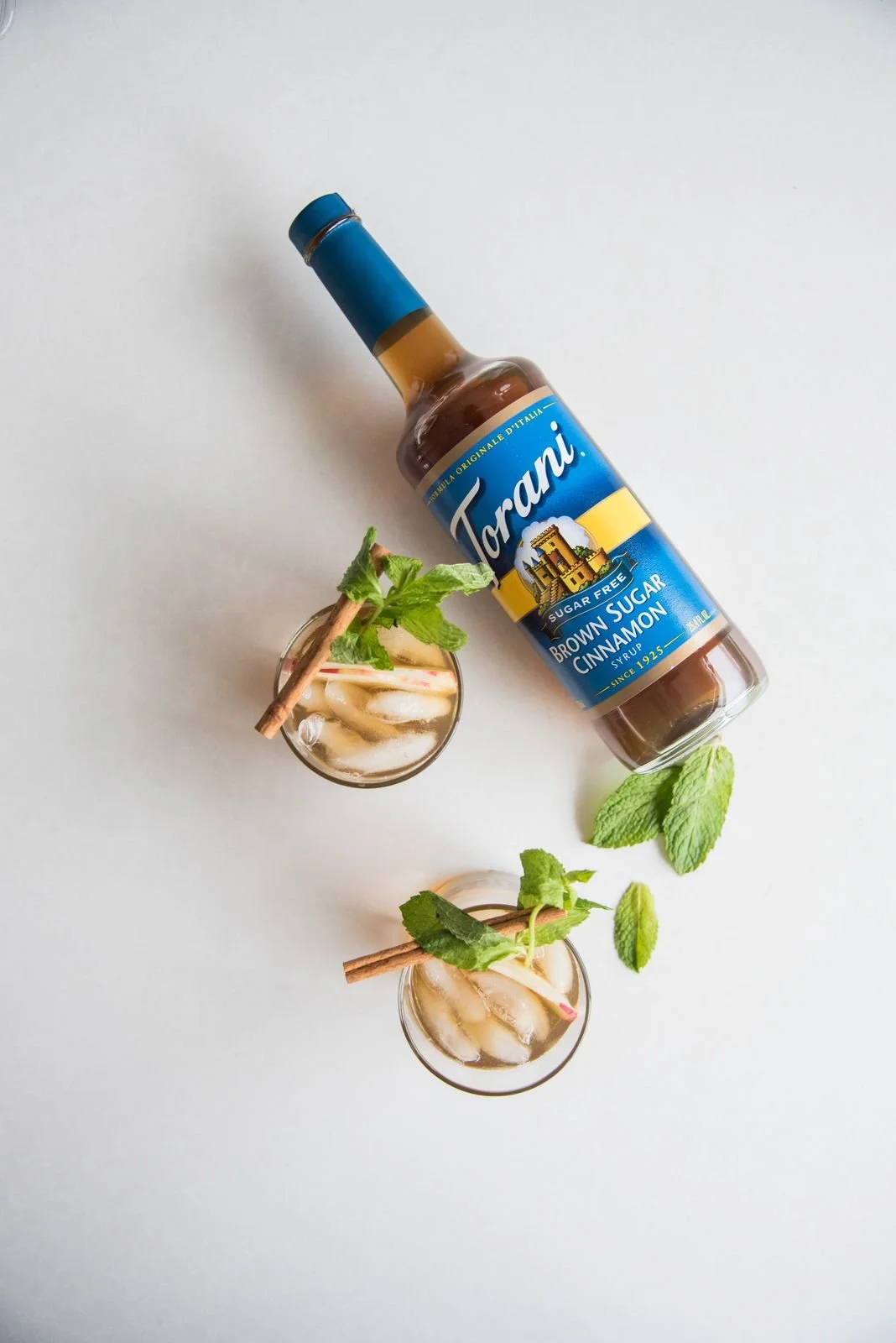 Best Fall Whiskey Cocktail for Thanksgiving apple whiskey smash