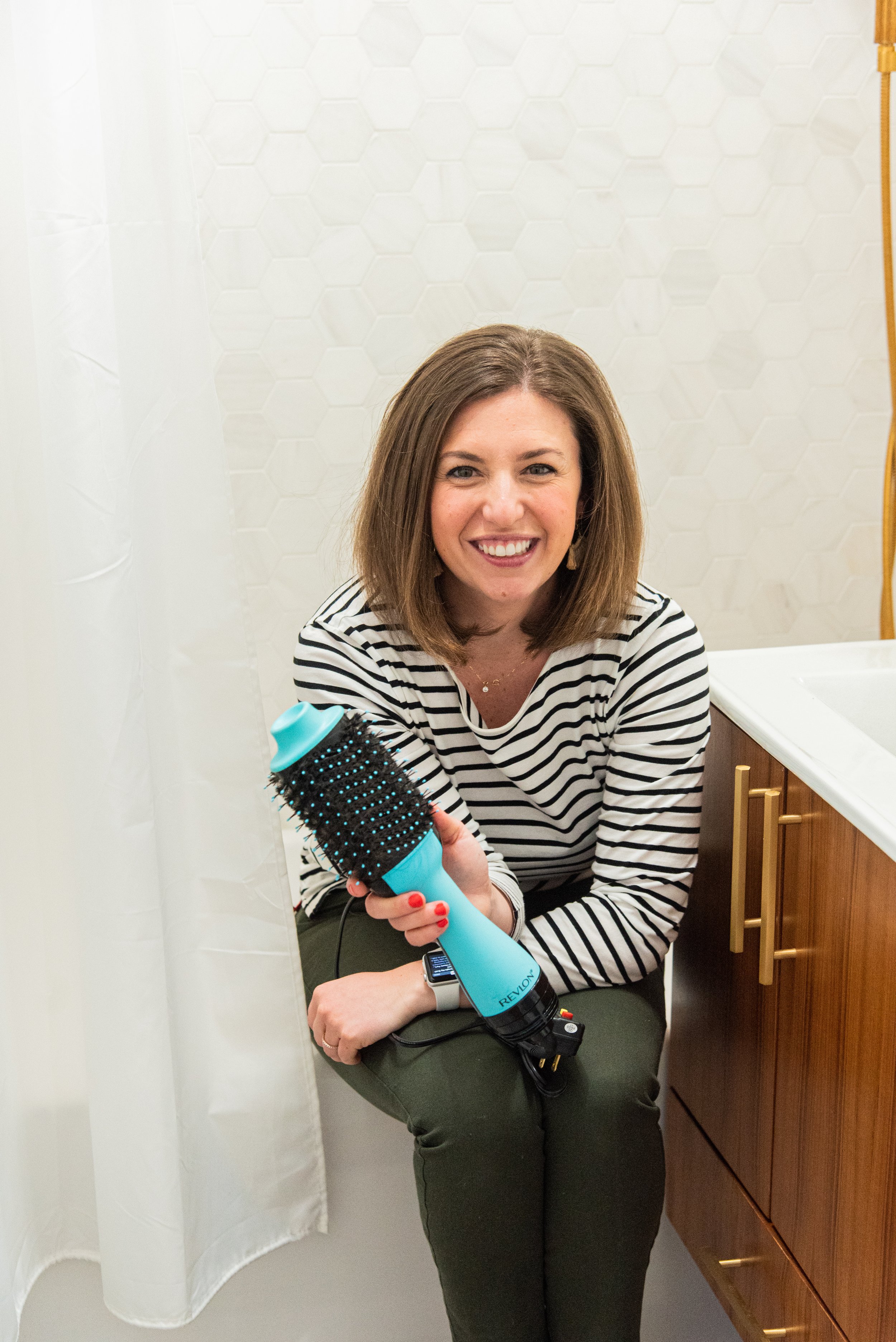 Revlon One Step Hair Dryer and Volumizer Brush Review — Jen Naye Herrmann |  Chicago Lifestyle Blogger & Marketing Strategist