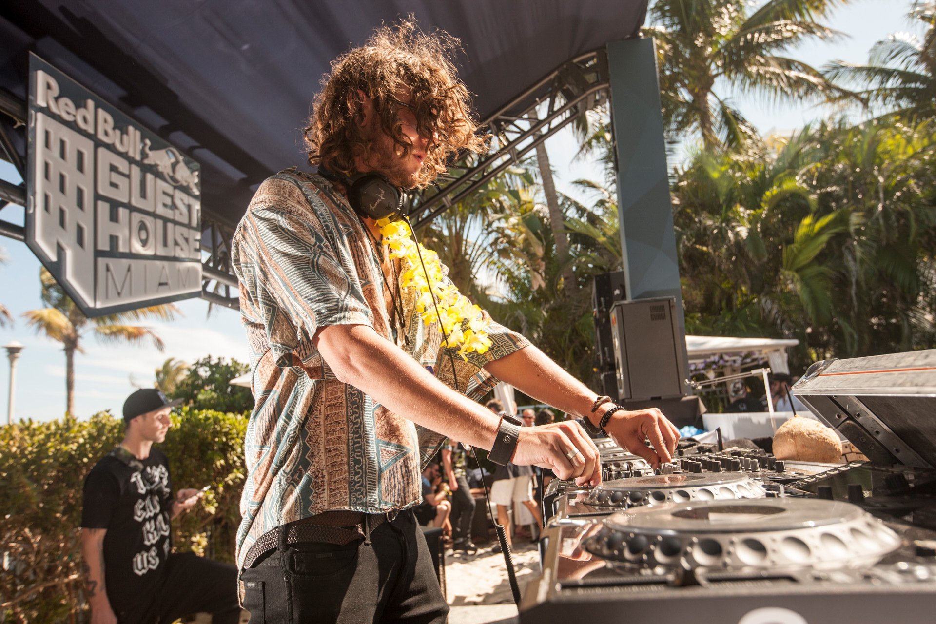 GuestHouse_DJ.jpeg