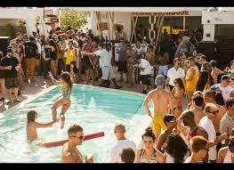 rooftop pool.jpeg