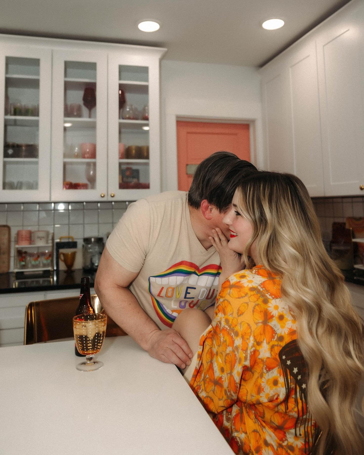 We need more &ldquo;cocktails in the kitchen at midnight&rdquo; date sessions 😍😍
&mdash;
In all seriousness, we don&rsquo;t have to have a big elaborate plan for your session. We don&rsquo;t need crazy outfits or plans, we can literally photograph 