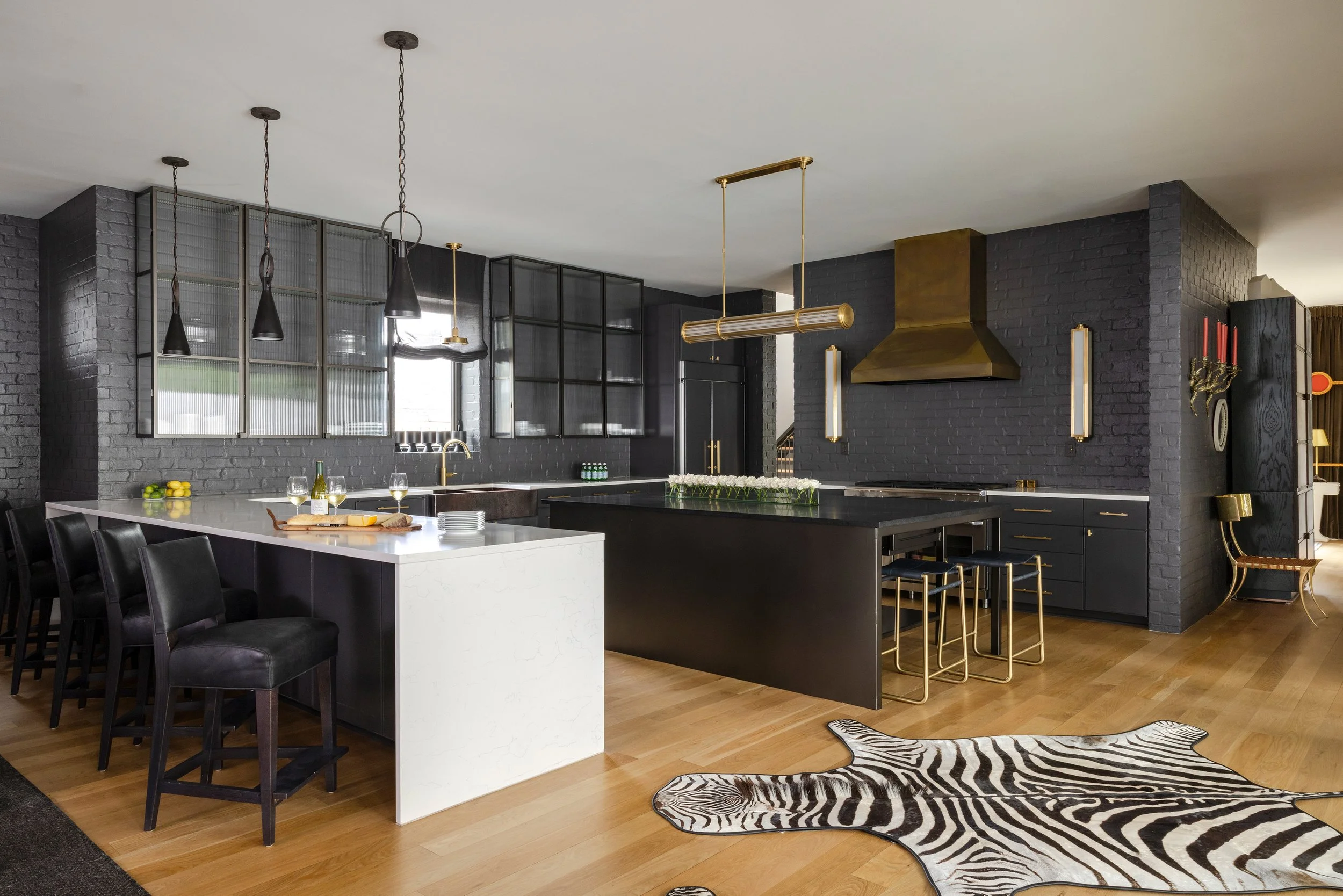 ty-larkins-interiors-baton-rouge-modern-black-kitchen.jpg