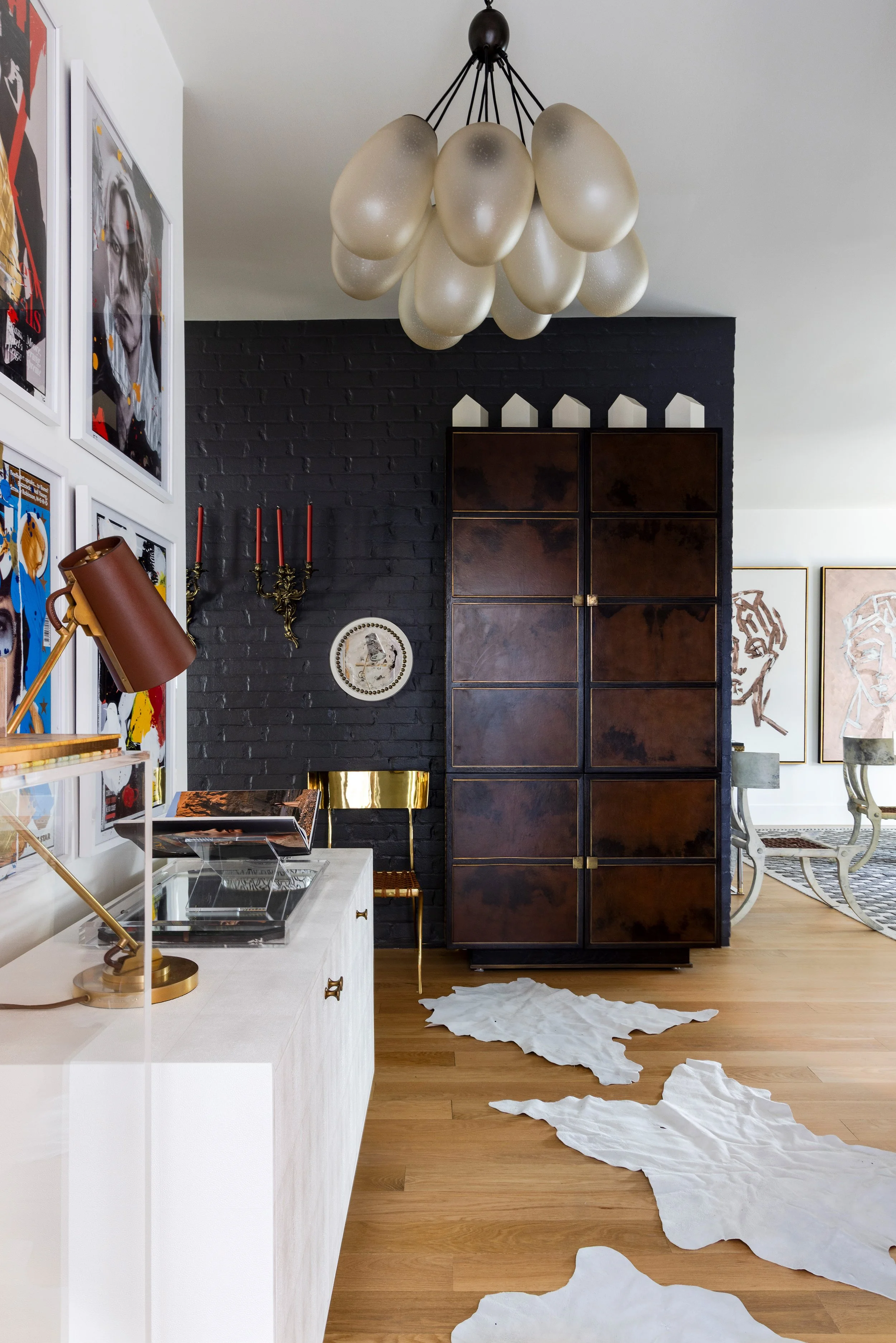 ty-larkins-interiors-baton-rouge-modern-foyer-design.jpg