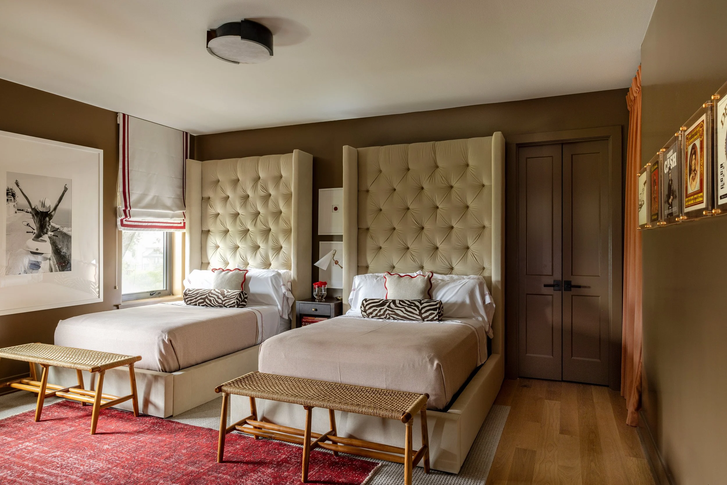 ty-larkins-interiors-baton-rouge-twin-guest-bedroom.jpg
