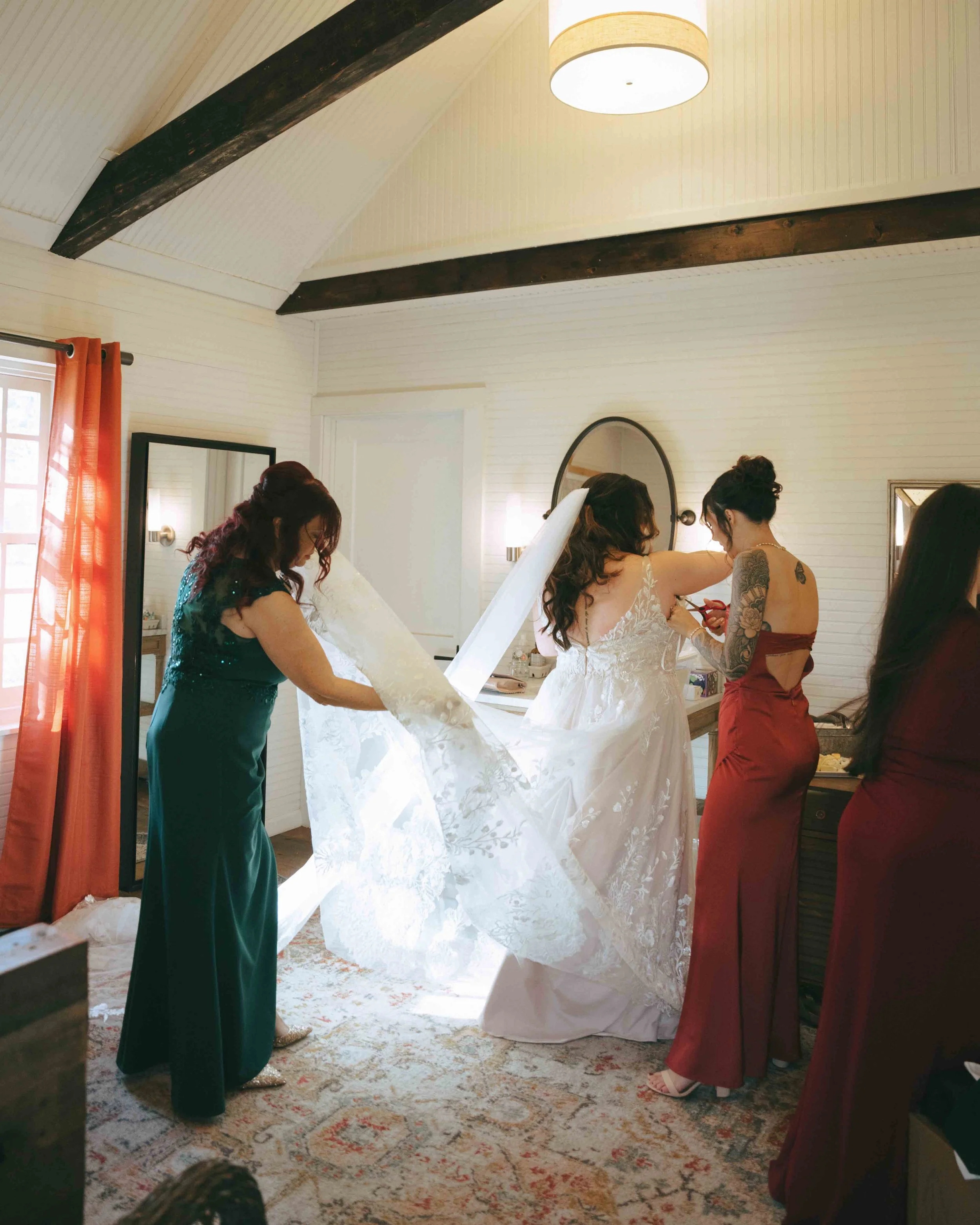 waterloo-village-wedding-bridal-portraits-1-2.jpg