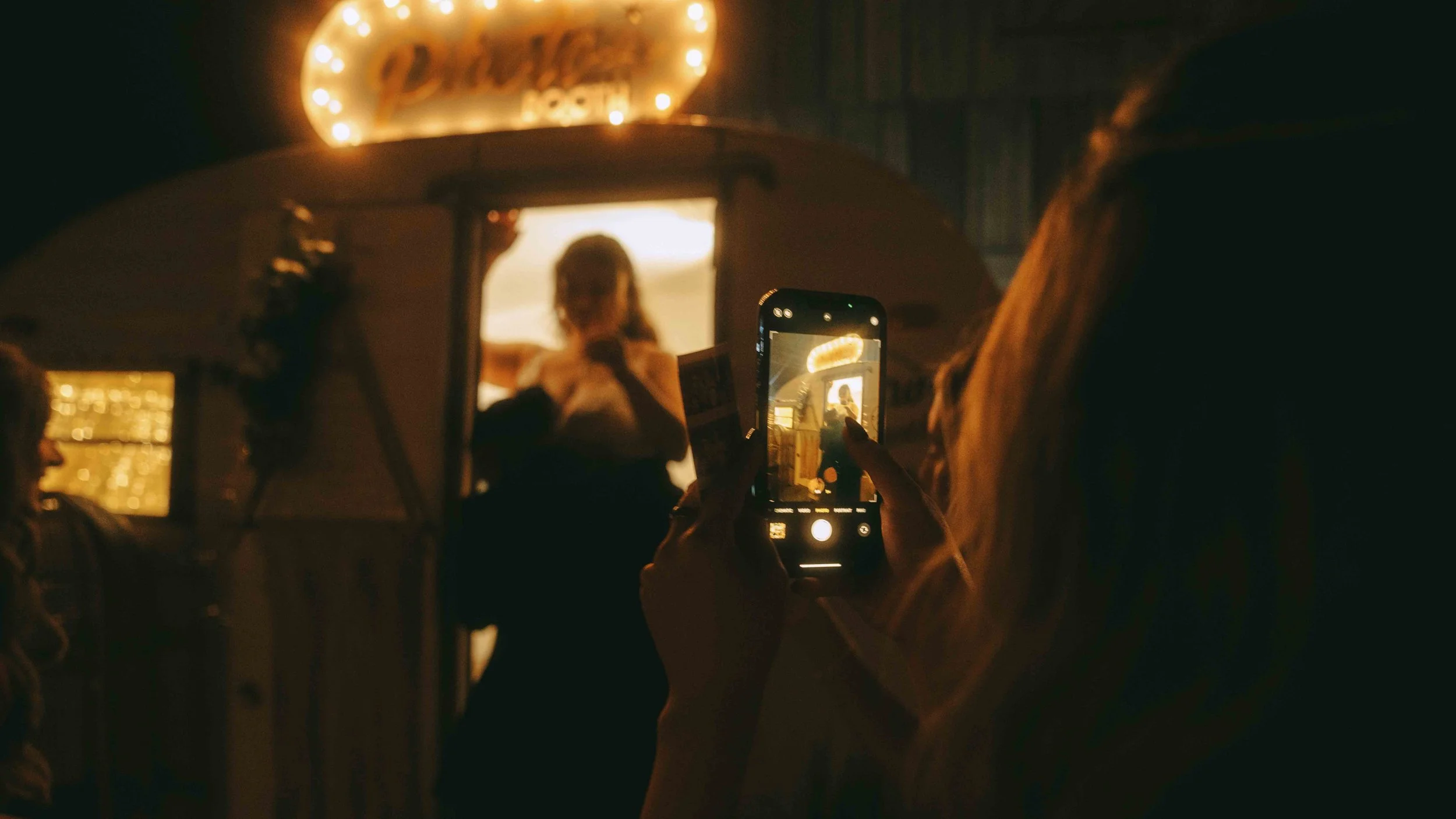 waterloo-village-wedding-metrobus-photobooth-5.jpg