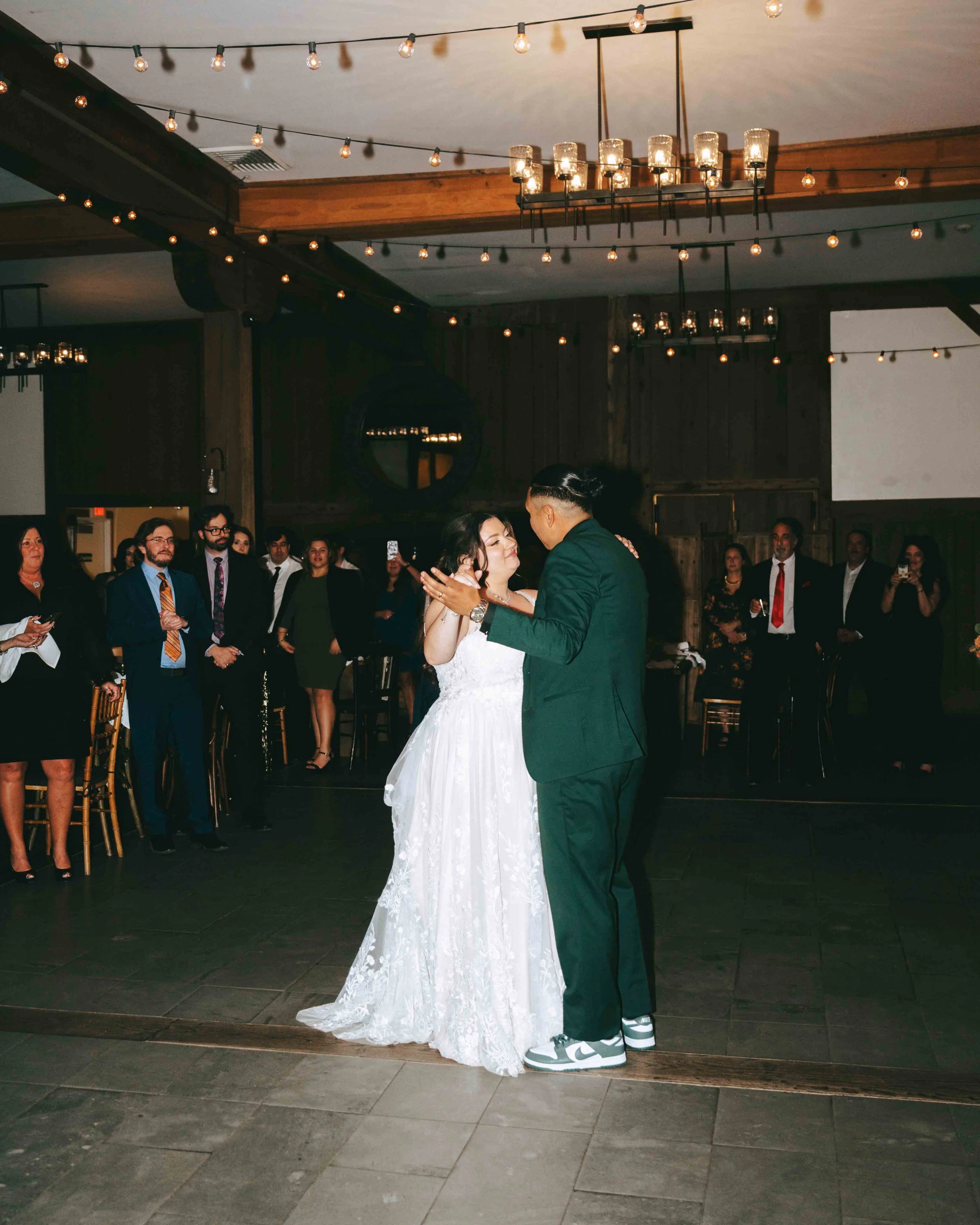 waterloo-village-wedding-first-dance-3.jpg