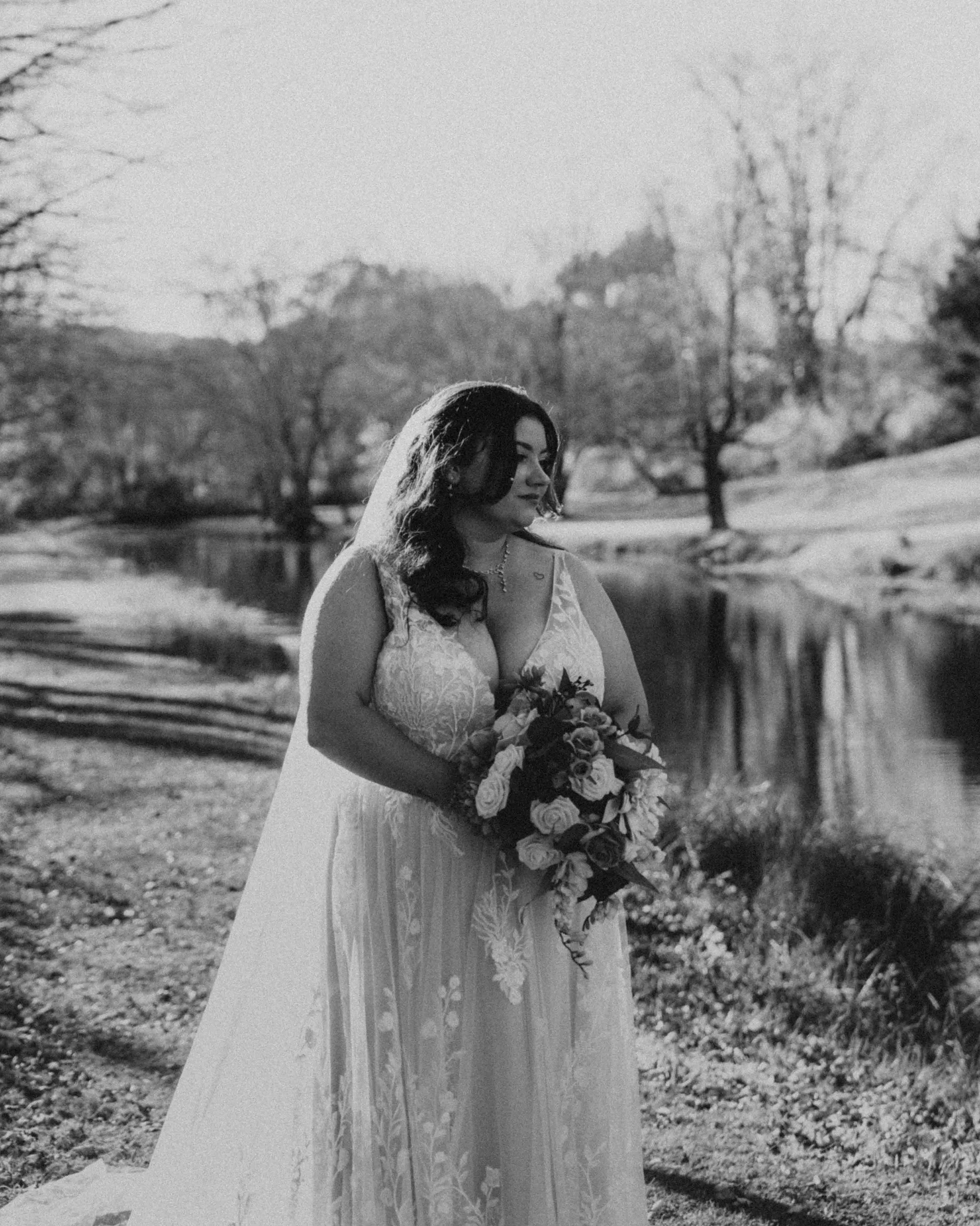 waterloo-village-wedding-first-look-8.jpg