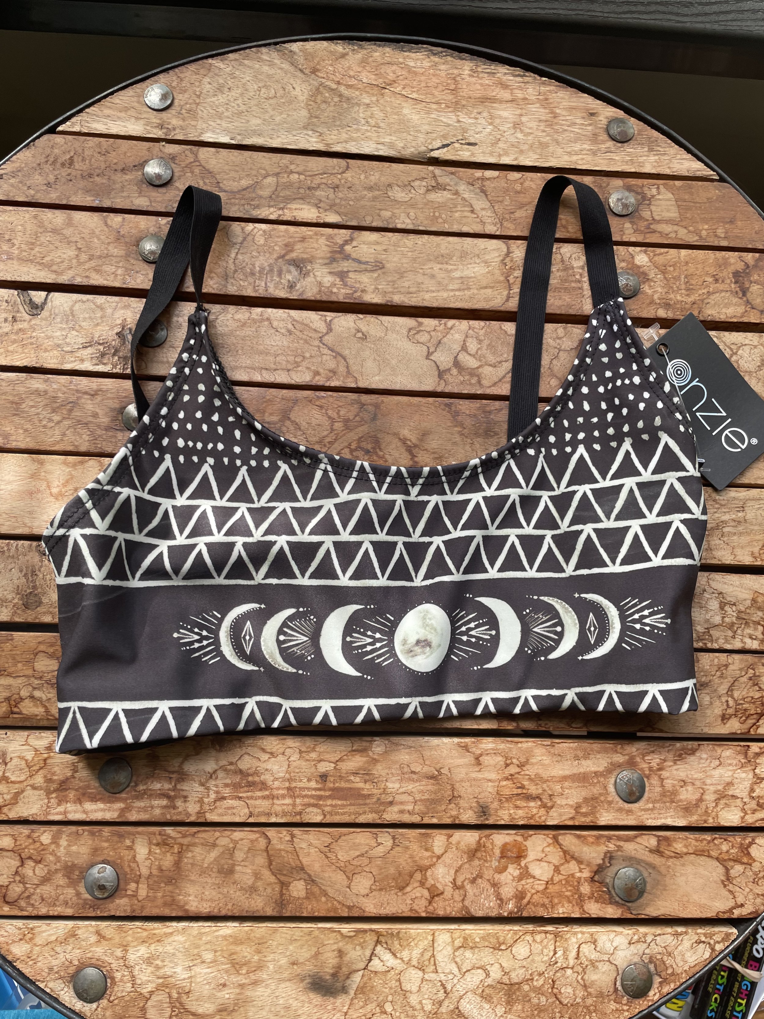 ONZIE Geometric Moon Top