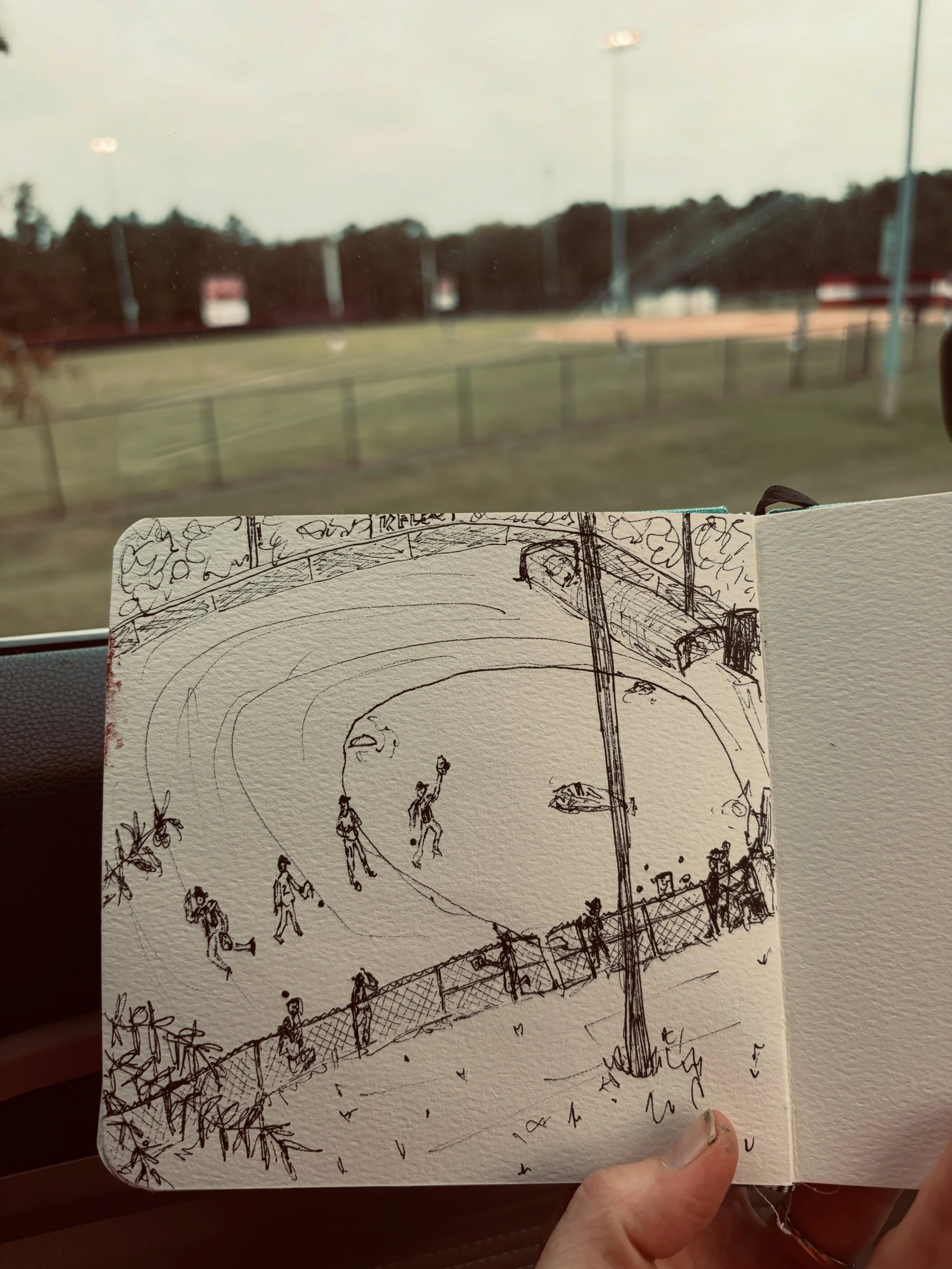 The problems in our lives are screaming and begging for our attention. Sometimes the beauty is just whispering. 

Which are you hearing more? 

#quicksketching #kellybpittmanart #baseballmama #beautywhispers #theartofnoticing