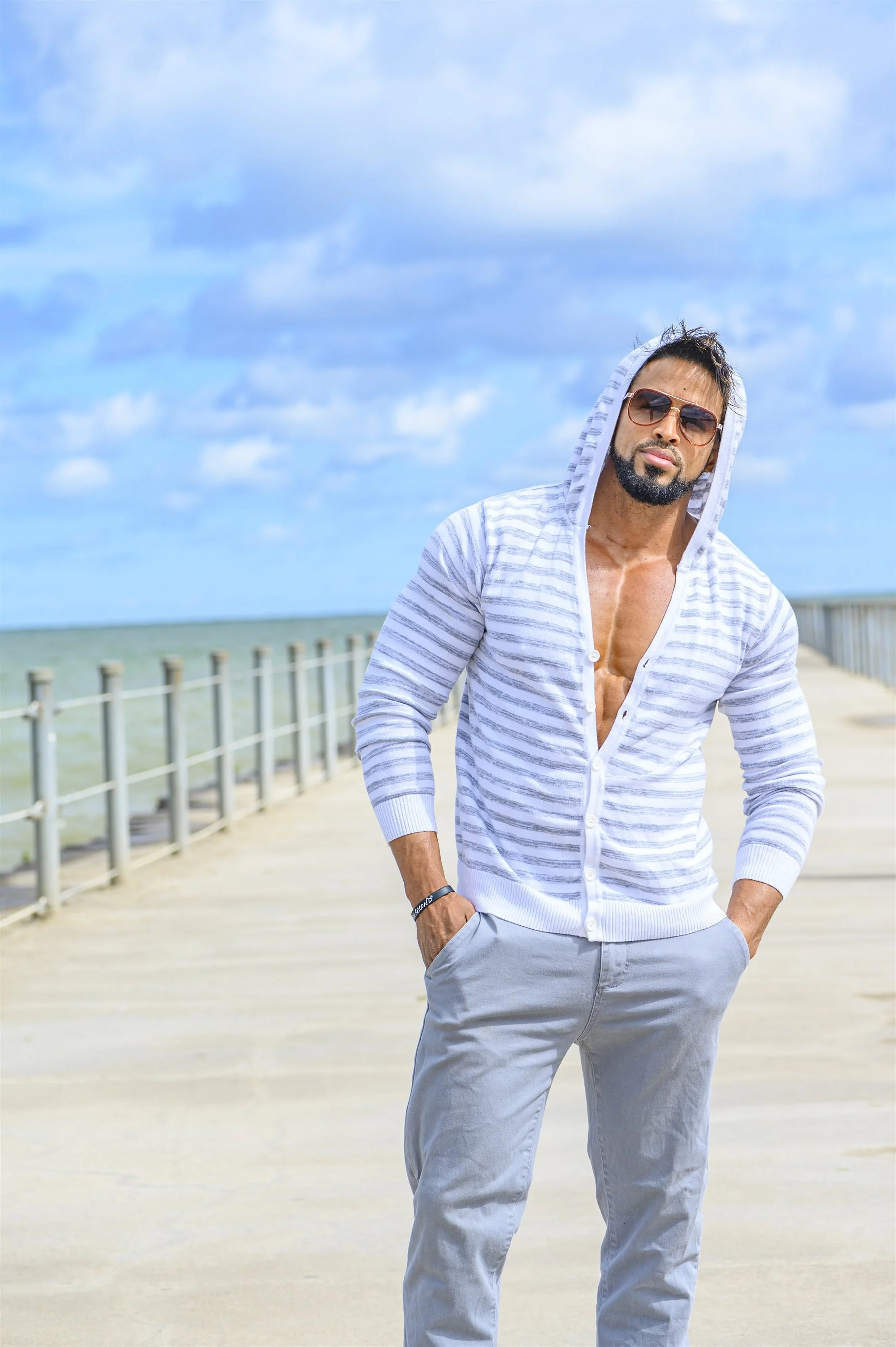 pier outside15 hood_1796_2700.jpg