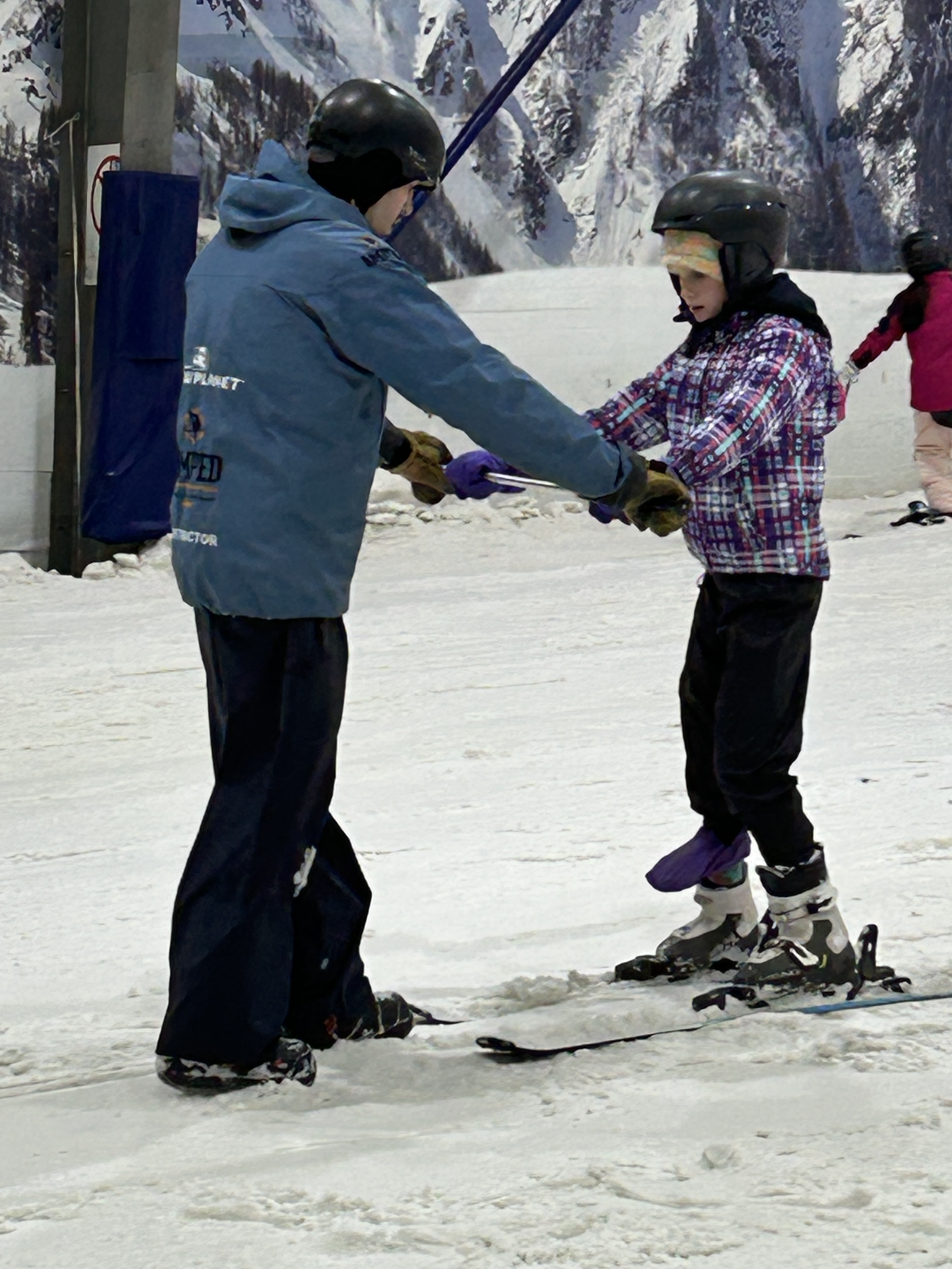 Lydia & Coach Snowplanet.png