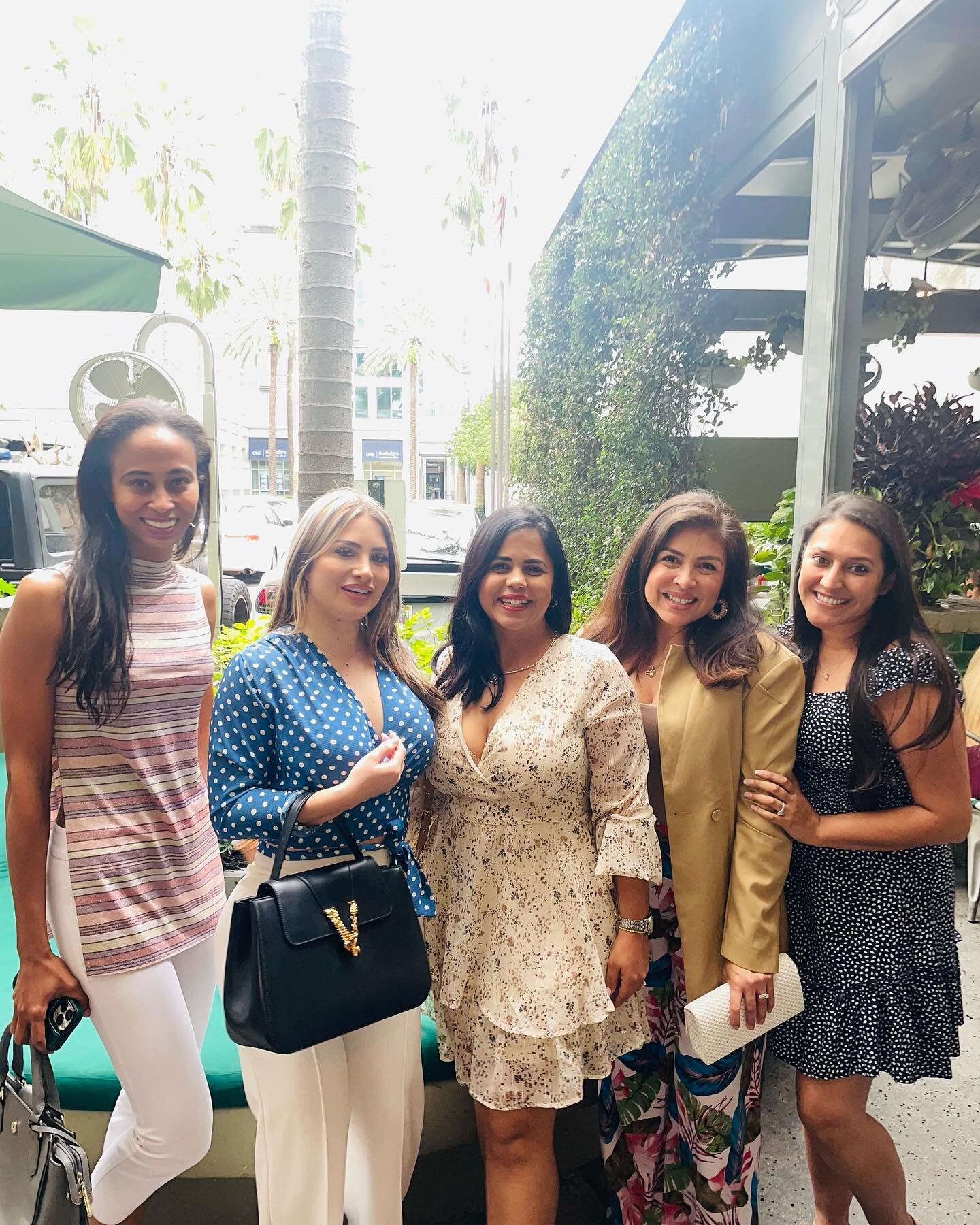 Brunch with these powerful ladies is so much fun! I love each one of them for their uniqueness and beauty inside and out. #realestate #bossbabes #investing #brainstorming #mastermind #weclick #sofun #myladies💕