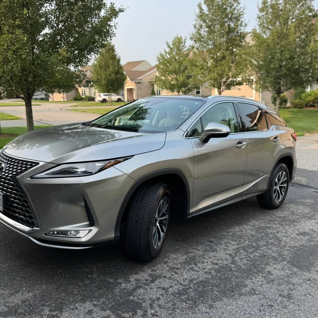 Very nice Lexus RX 350 got the treatment it deserves with a platinum detail 💎
•
•
•
•
•
•
📍Professional Mobile Detailing serving Massachusetts and Rhode Island
✅Interior & Exterior Detailing
✅Paint Correction
