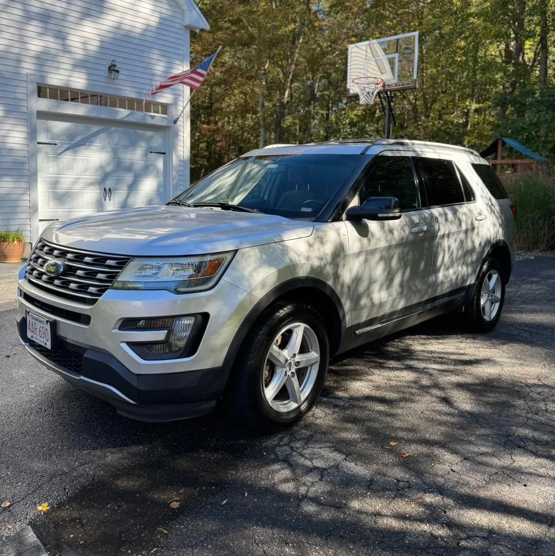 This Ford Explorer received our platinum detail 🧼
Ride looking like it needs some love? Schedule a detail with us 📲
~Contact 508-244-8087 or visit our website in our bio for online booking
