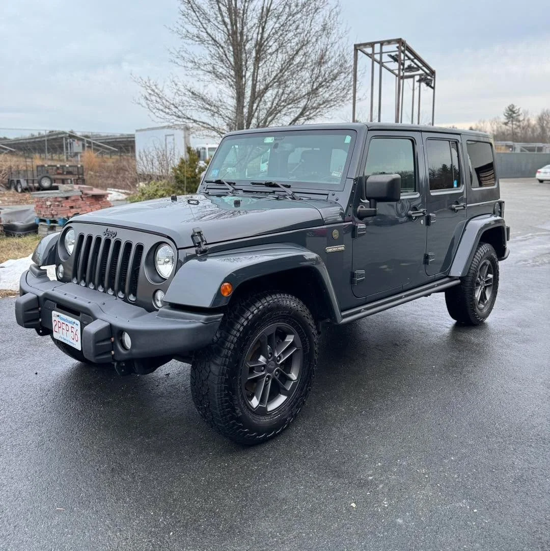 This Jeep Wrangler is looking much better after a platinum detail. Our first official detail out of our new shop 😎

🚘 Premium Detailing Services 
📍 MA &amp; RI | Mobile &amp; Drop off 
📲 508-244-8087