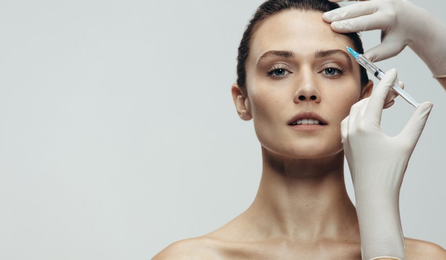 Make a Youthful &amp; Refreshed Outlook by Forehead Lift Surgery