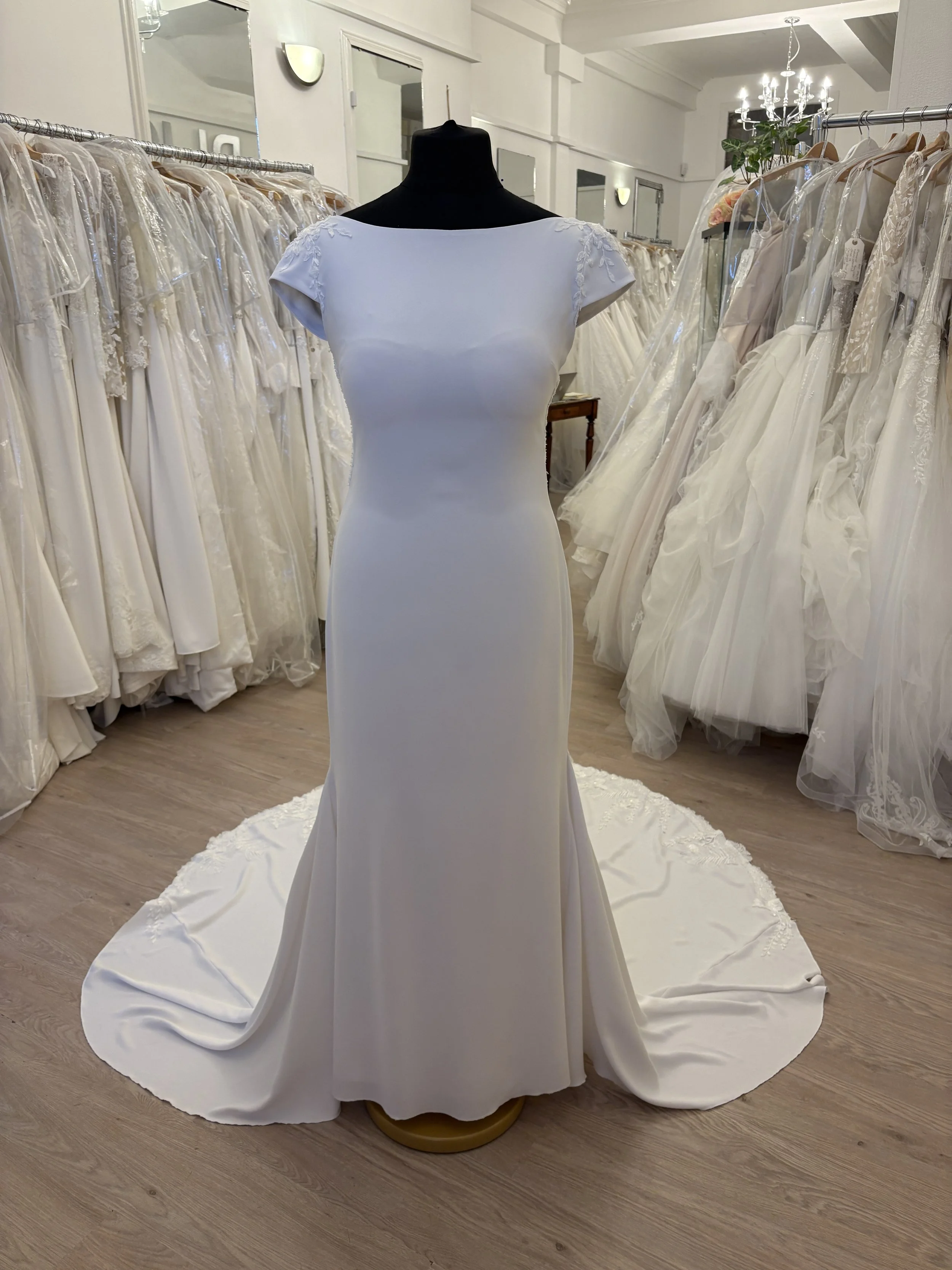 Pronovias "Anitra" Size 14