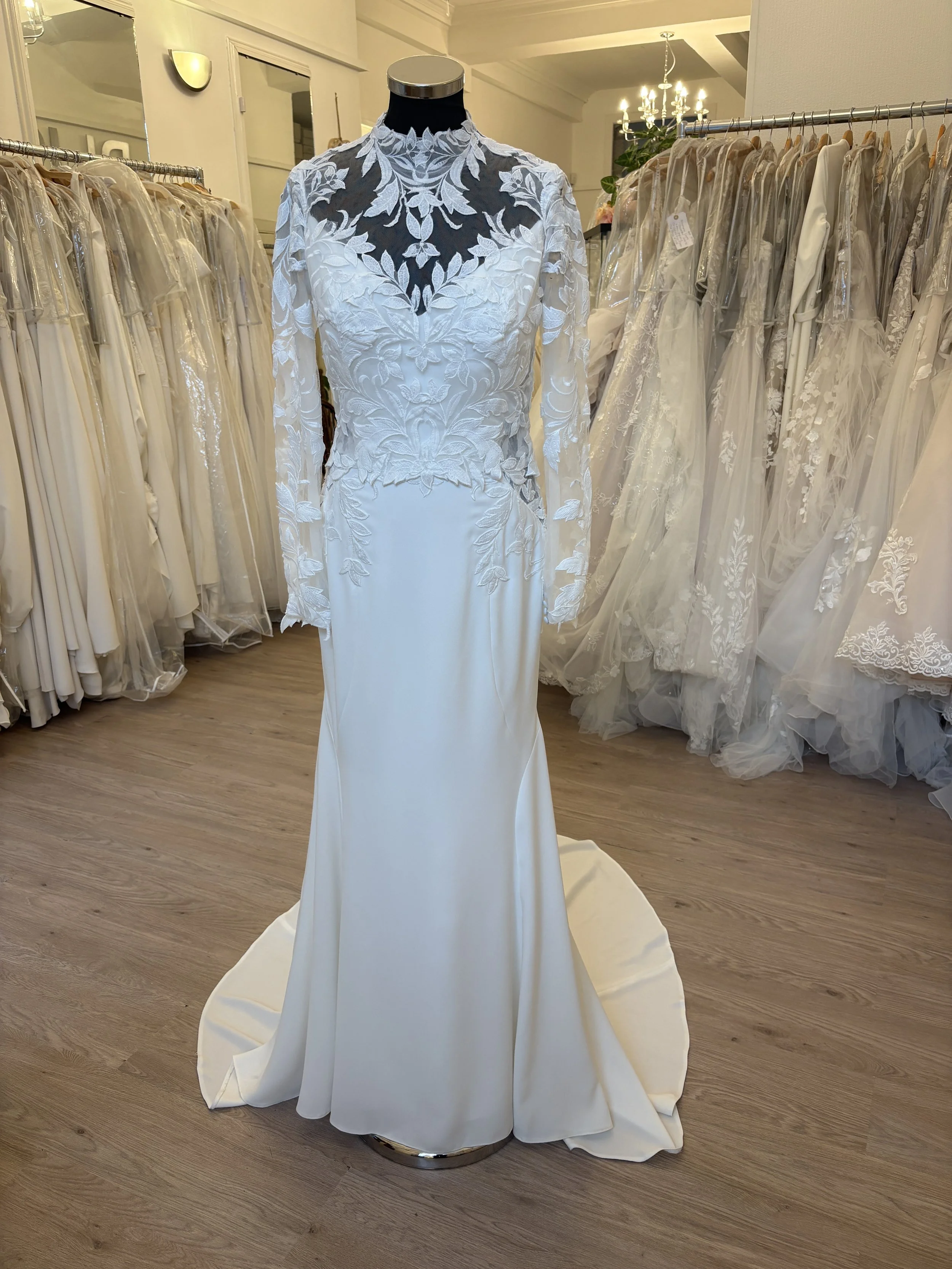 Rebecca Ingram "Dionne" Size 10