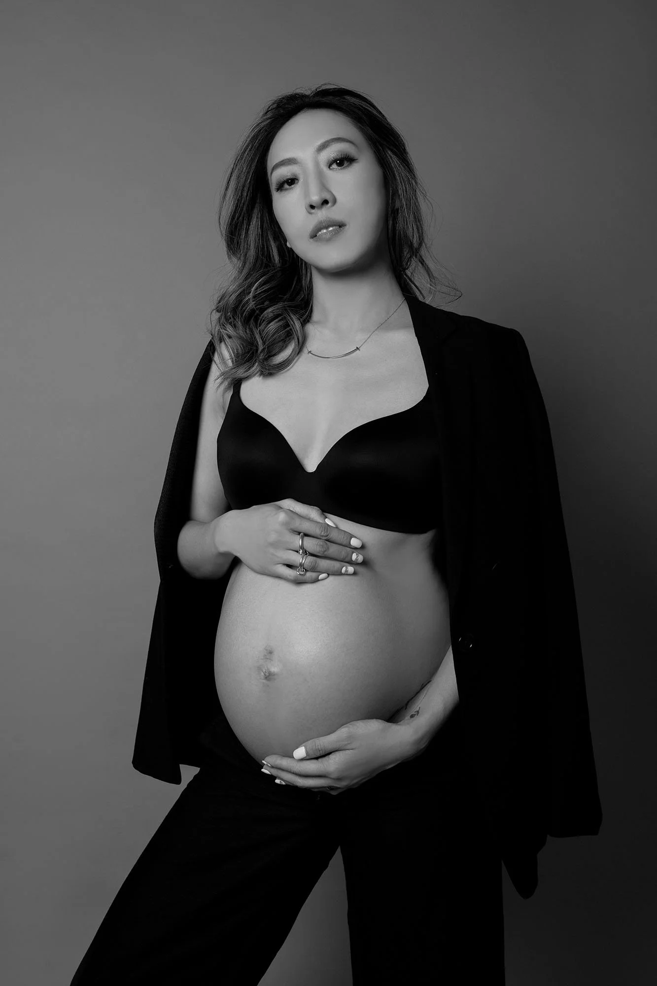 Maternity-Studio-Photoshoot-TeamMissH-16.jpeg