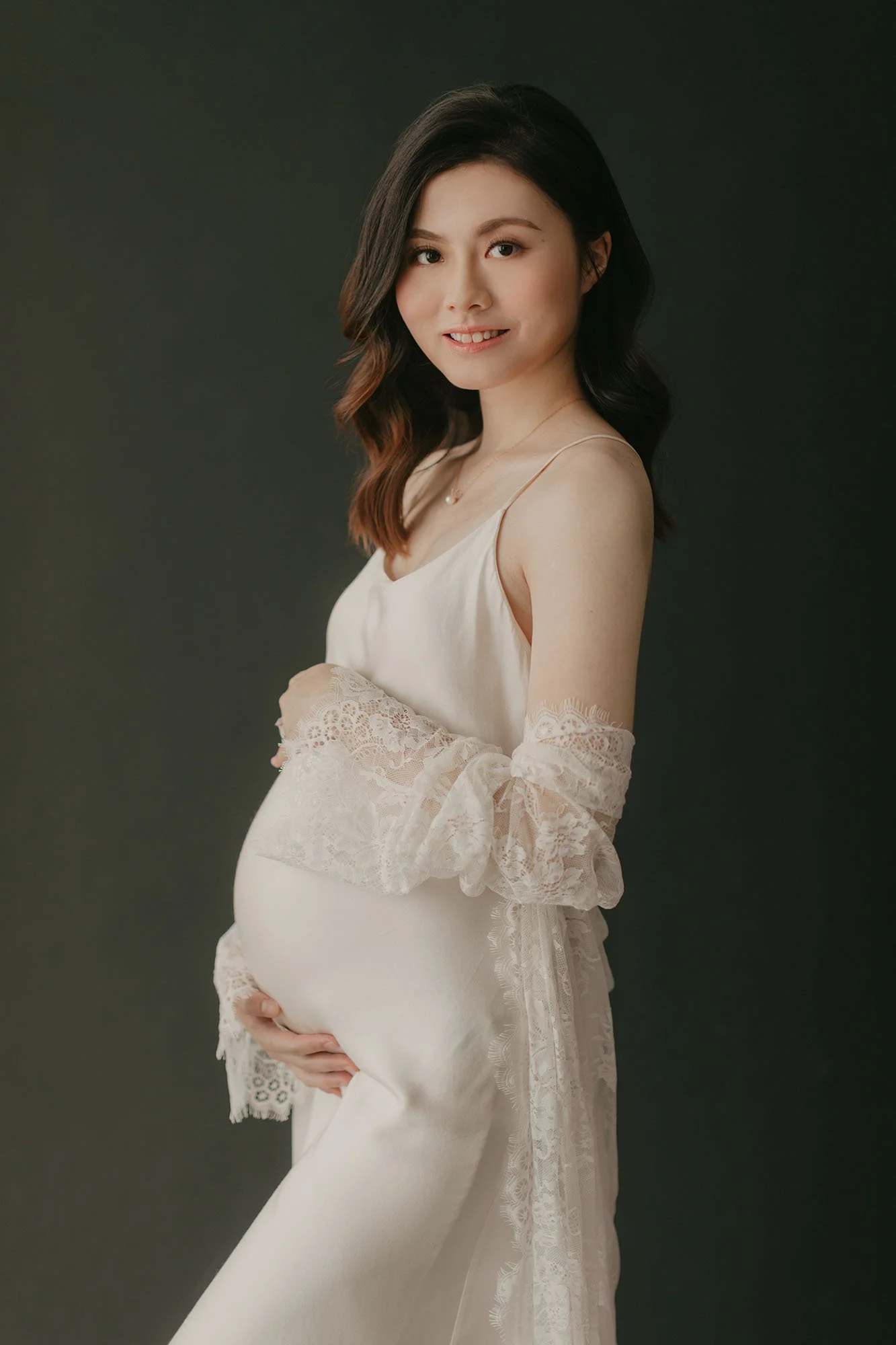 Maternity-Studio-Photoshoot-TeamMissH-26.jpeg