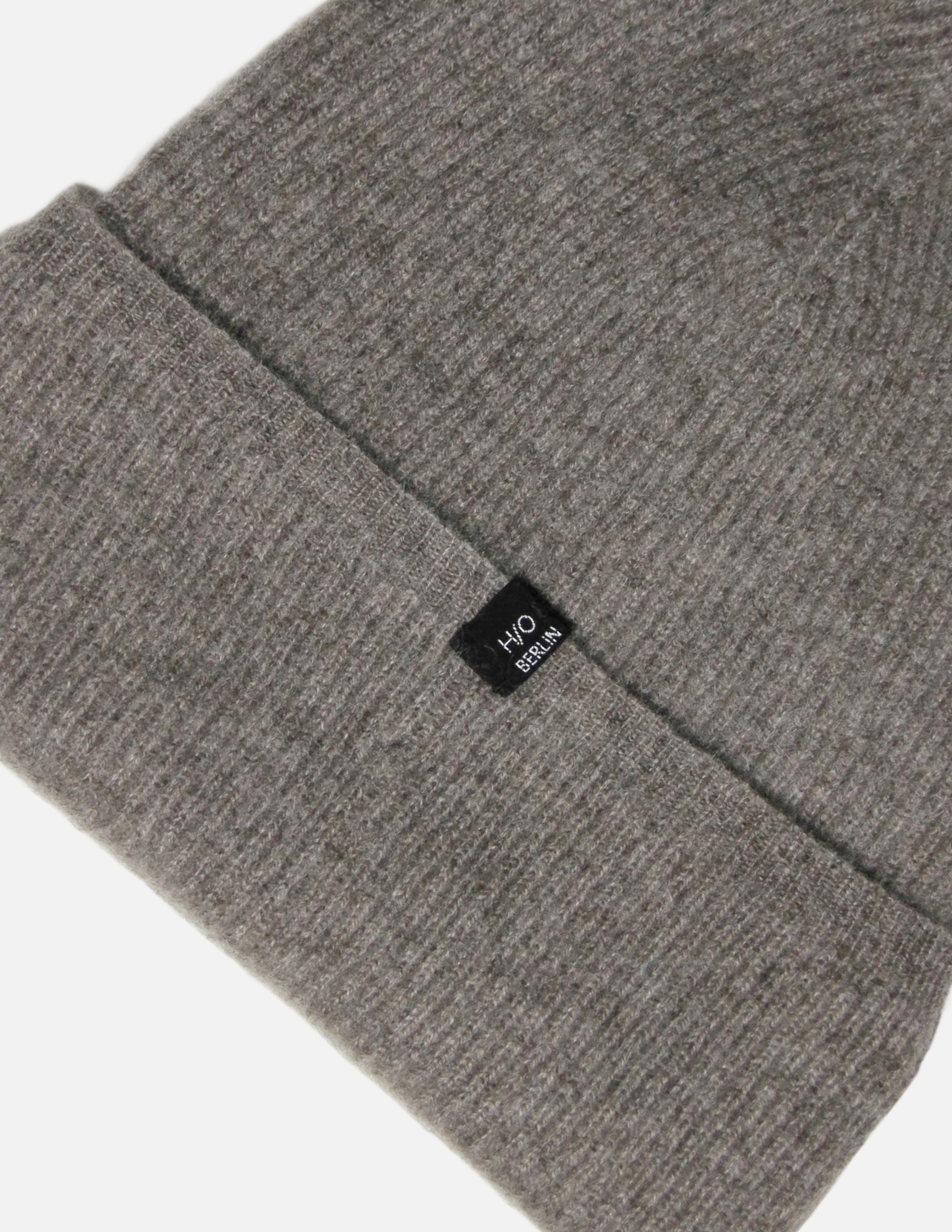 hand of oroigin H/O berlin pure mongolian yak wool beanie