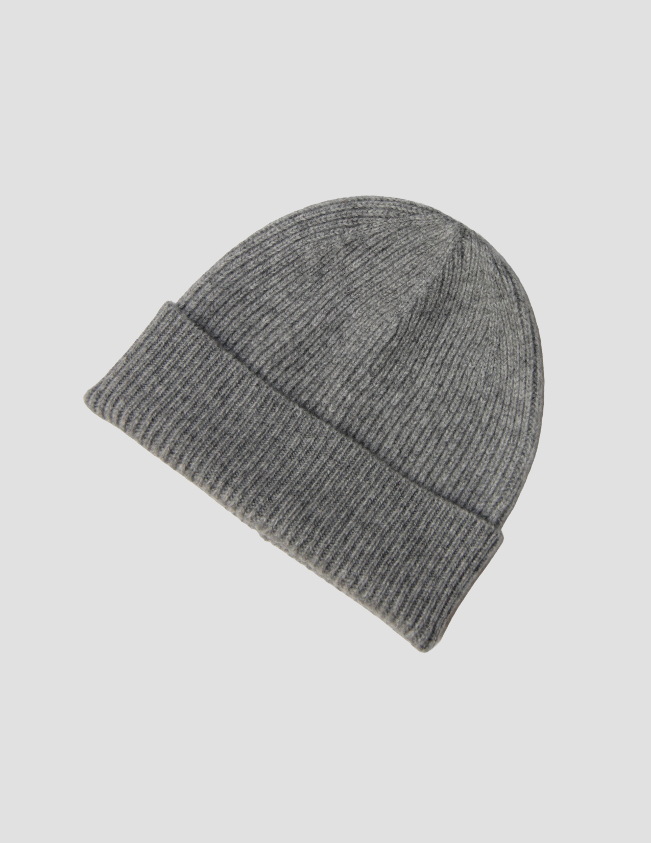 Grey 100% Mongolian cashmere beanie, heavy 4-ply rib knit, hand of origin berlin.